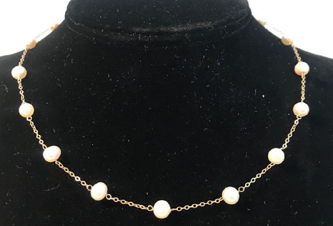 14KT GOLD & PEARL NECKLACE ~ 15" CHOKER LENGTH W/: 14KT GOLD & PEARL NECKLACE ~ 15" CHOKER LENGTH W/ SPRING RING CLOSURE W/ALTERNATING CHAIN & PEARLS, LIGHT LUSTER W/ CREAM TONES