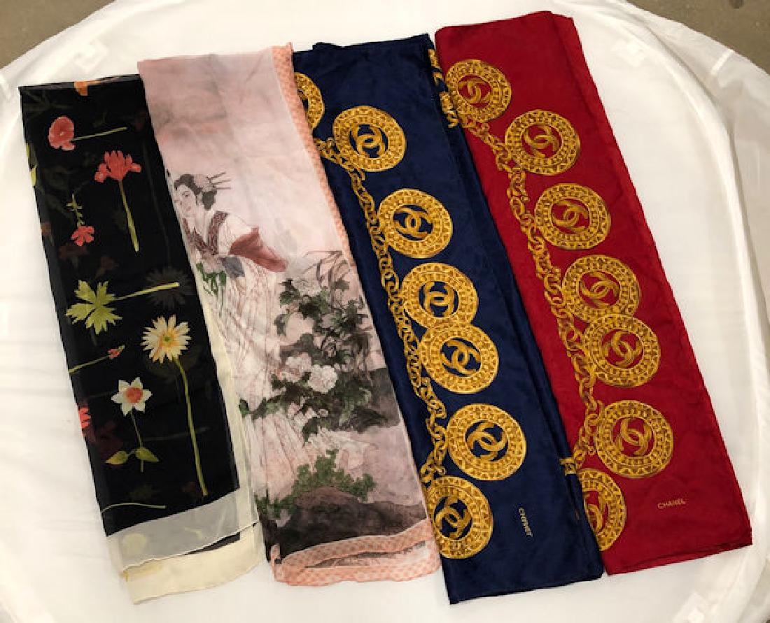 LOT 4 SCARVES INCLUDING 2 CHANEL VINTAGE SILK CHAIN (1 of 6)