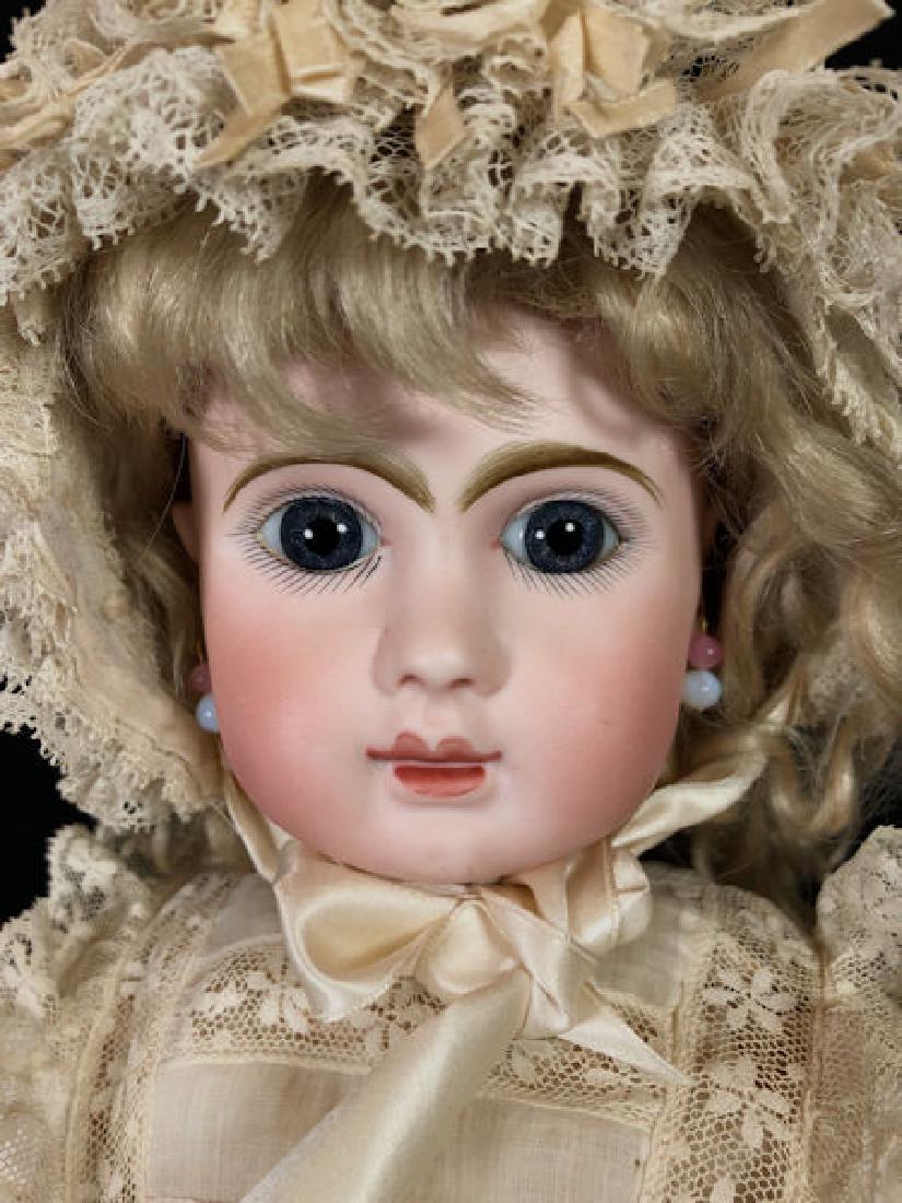 18" FIGURE "A" "LE PARISIENNE" STEINER BÉ (1 of 8)