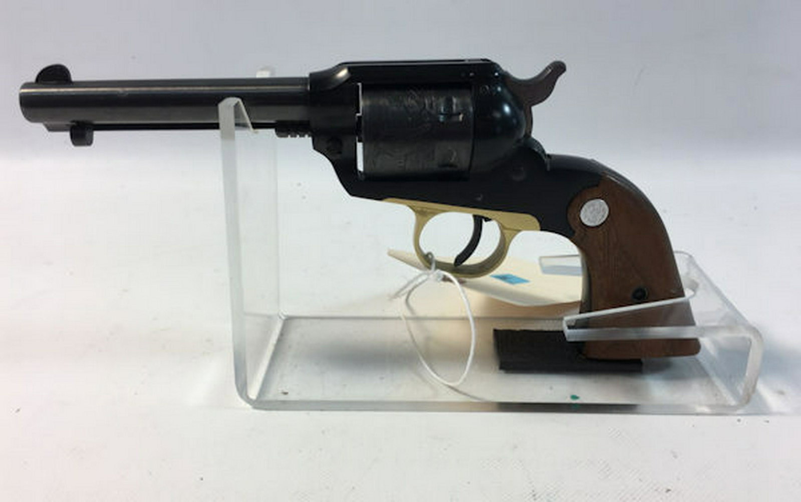 STURM RUGER MODEL BEARCAT .22 CALIBER REVOLVER SN:: STURM RUGER MODEL BEARCAT .22 CALIBER REVOLVER SN: 38794, INCLUDING ORIGINAL BOX