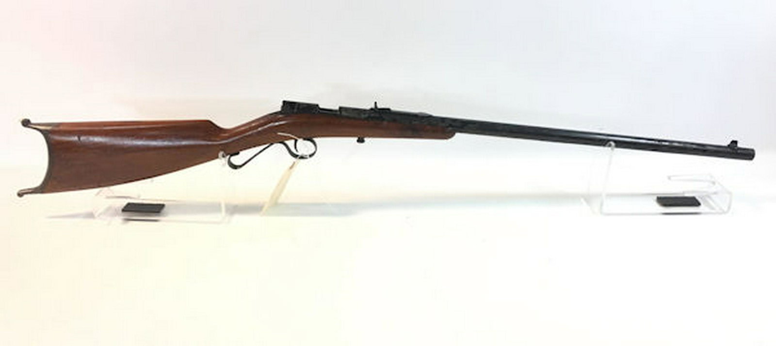 SAVAGE MODEL 1905 .22 CALIBER RIFLE SN: 31129, MISSING: SAVAGE MODEL 1905 .22 CALIBER RIFLE SN: 31129, MISSING BOLT, PAINTED METAL