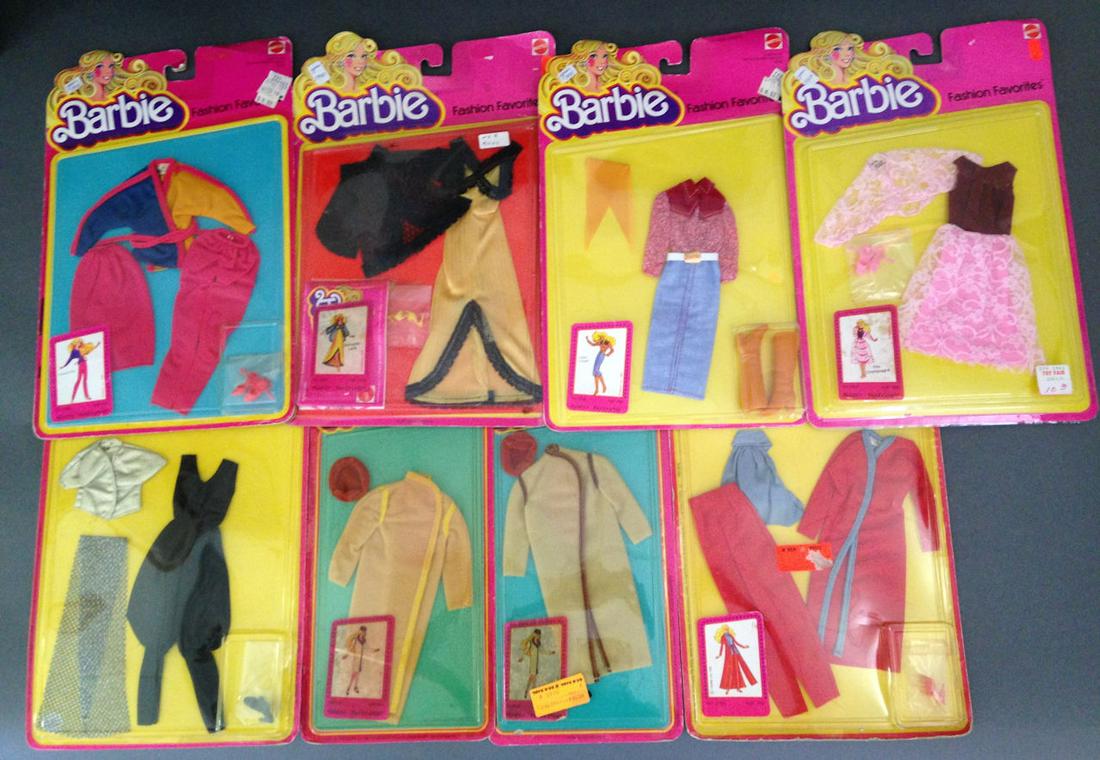 (8) NRFB VINTAGE 1980'S BARBIE FASHIONS - (6) FASHION: (8) NRFB VINTAGE 1980'S BARBIE FASHIONS - (6) FASHION FAVORITES AND (2) 1981 FASHION COLLECTABLES #1908 (ONE MADE FOR THE FOREIGN MARKET). FAVORITES INCLUDE #1427 "PINK CHAMPAGNE", #1938 "CLASSIC COWG