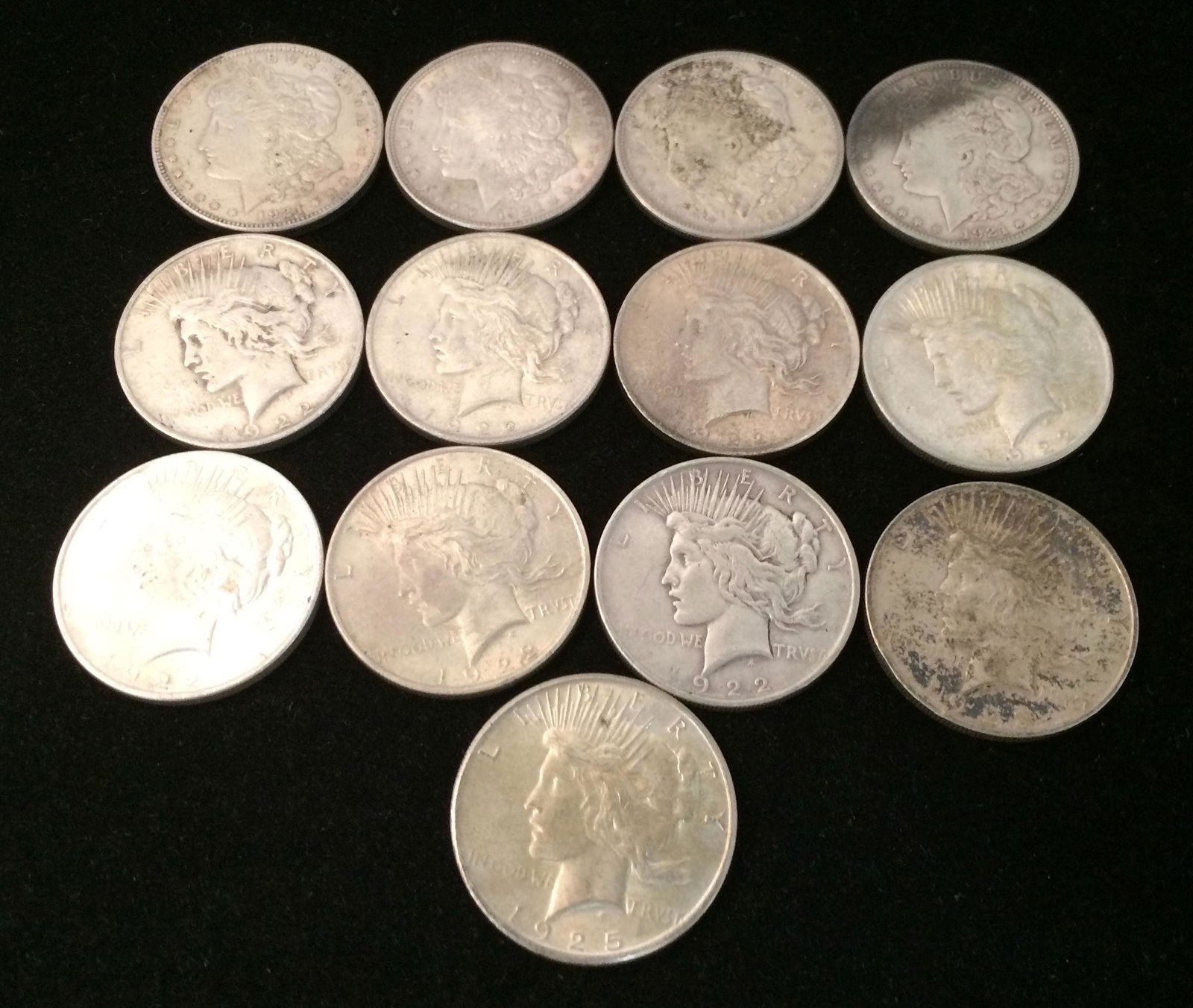 13 U.S. SILVER DOLLARS INCLUDING (3) 1921 AND (1) 1921S (1 of 2)