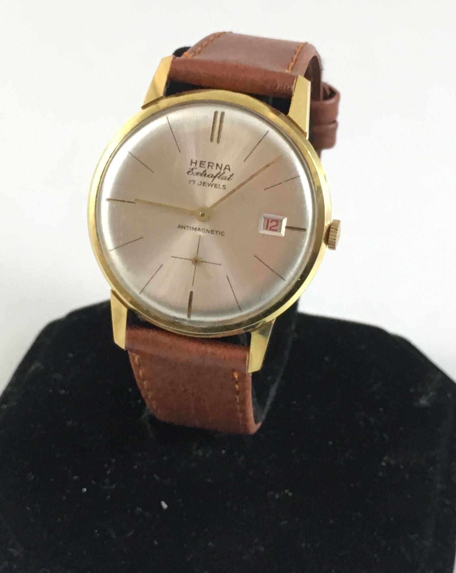 HERNA WRIST WATCH (1 of 2)