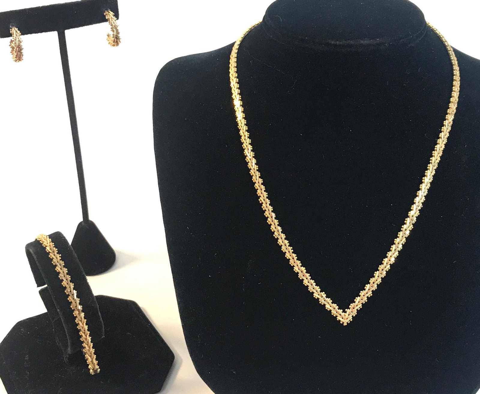 14KT YELLOW GOLD JEWELRY SET (1 of 7)