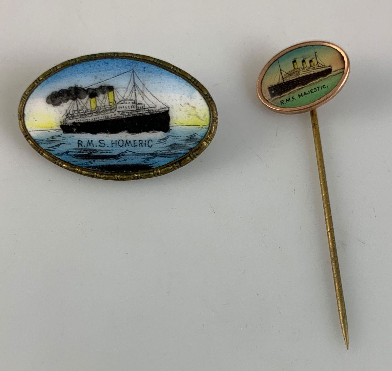 TWO VINTAGE PINS (1 of 4)