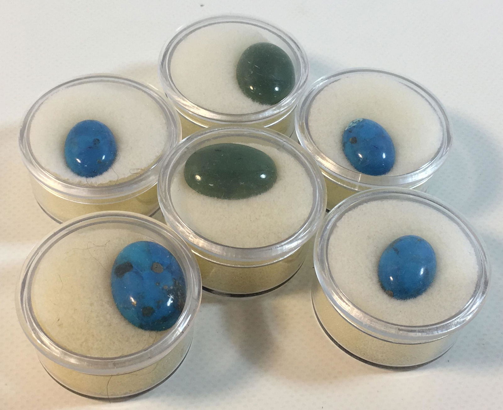 LOOSE SEMIPRECIOUS STONES (1 of 3)