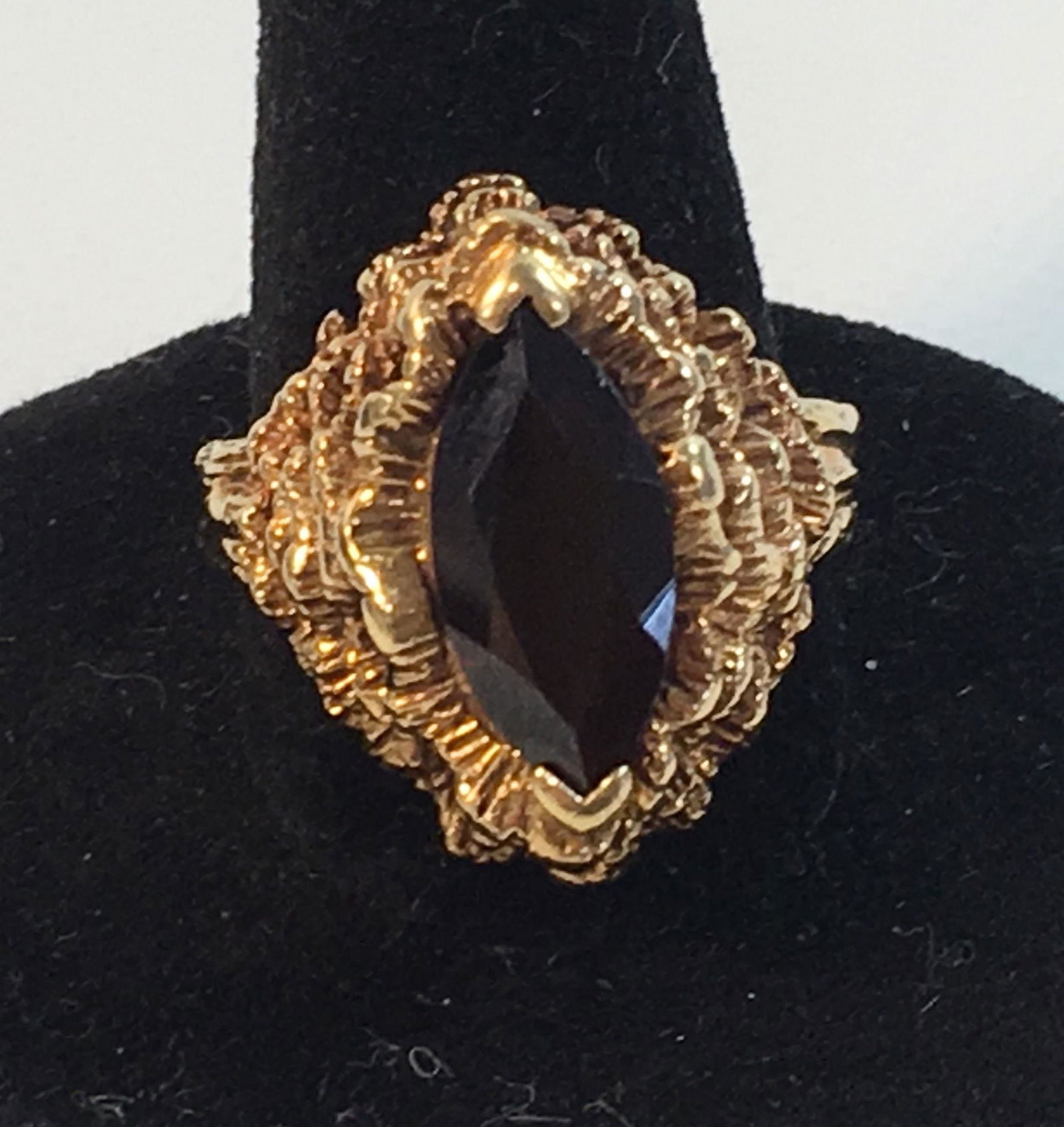 14KT YELLOW GOLD VINTAGE RING (1 of 4)