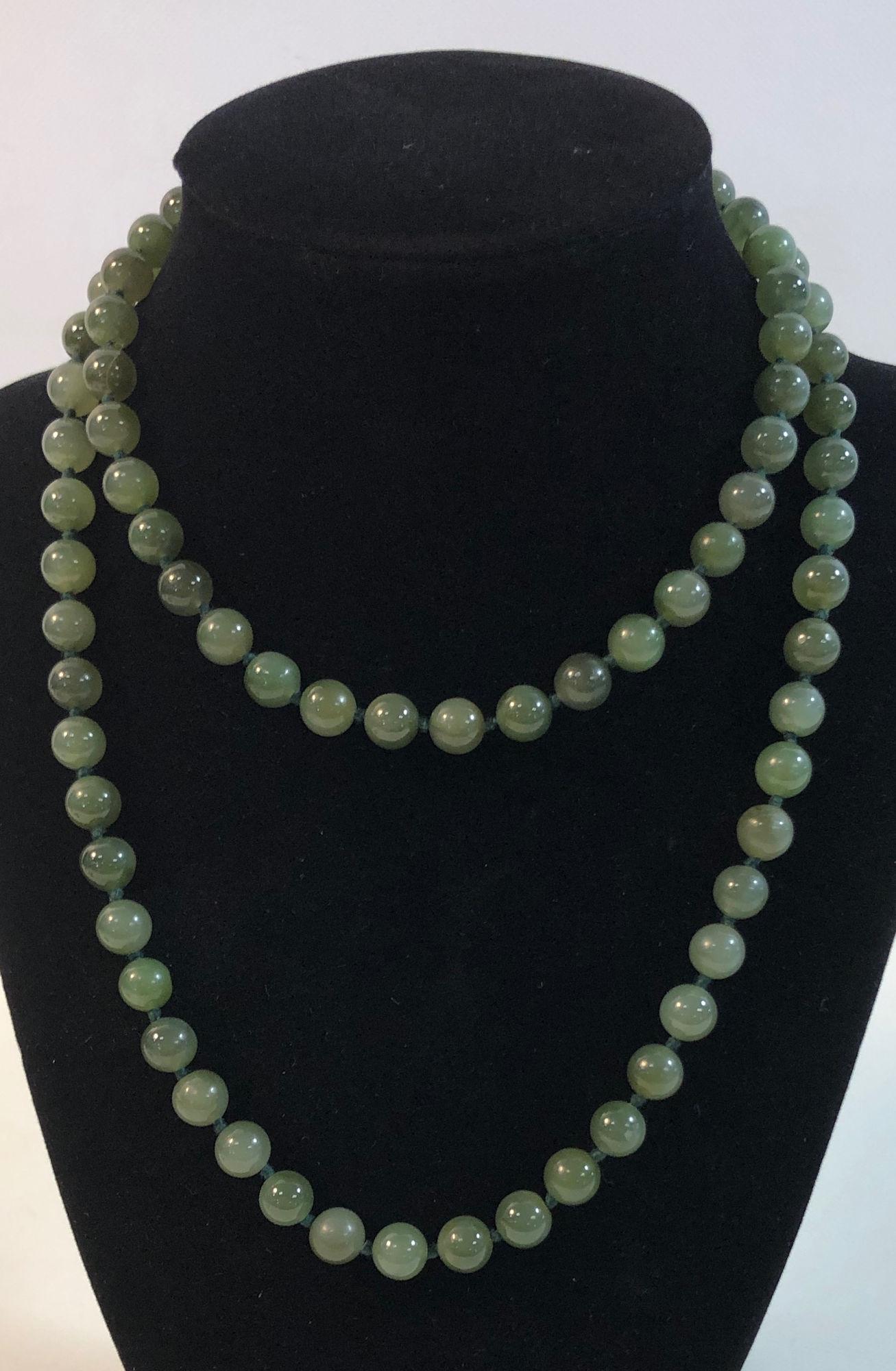 JADE NECKLACE (1 of 8)