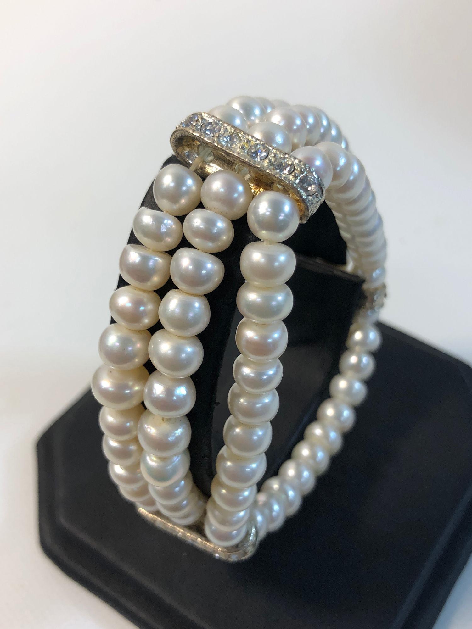 PEARL BRACELET (1 of 4)