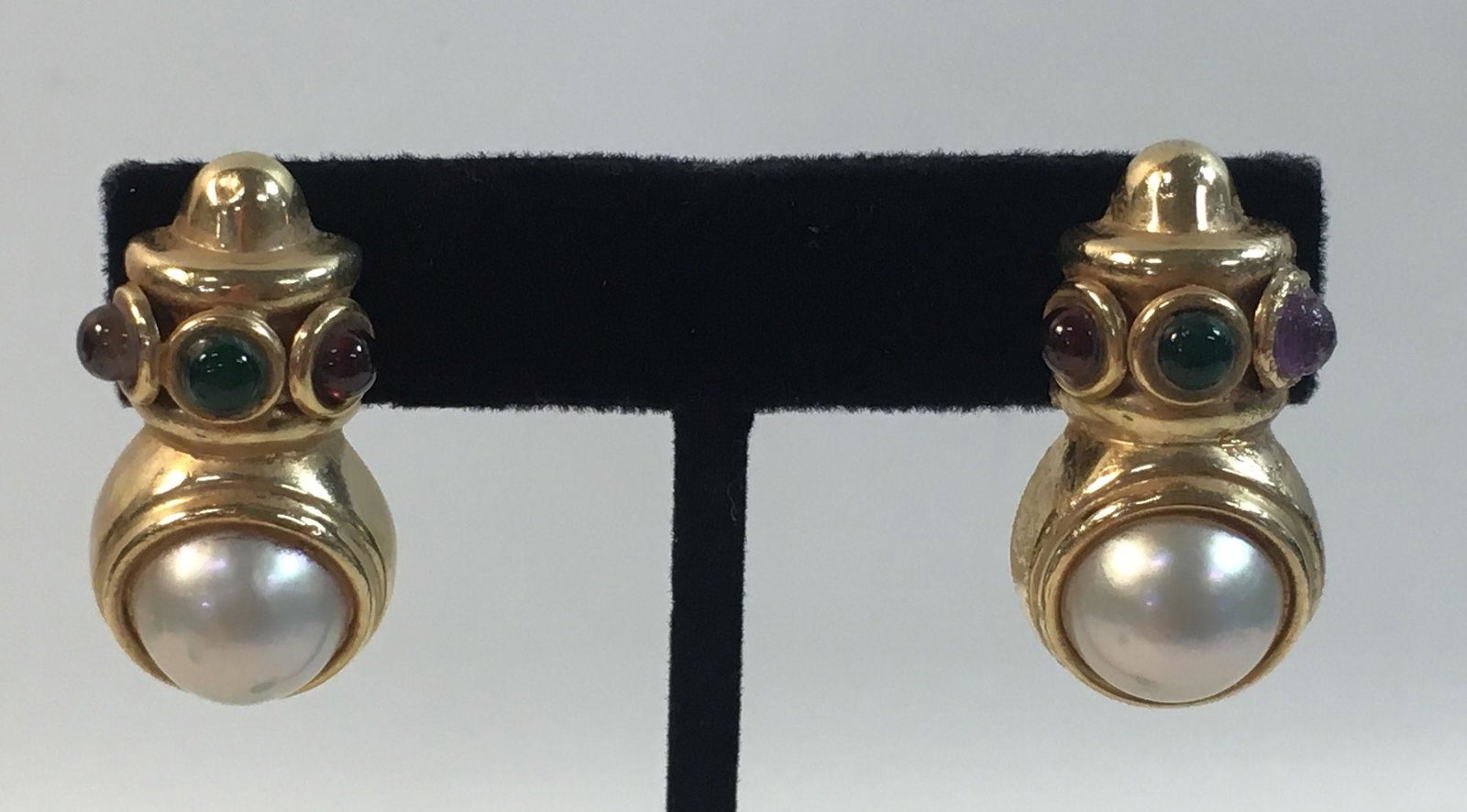 GOLD AND PEARL EARRINGS (1 of 3)