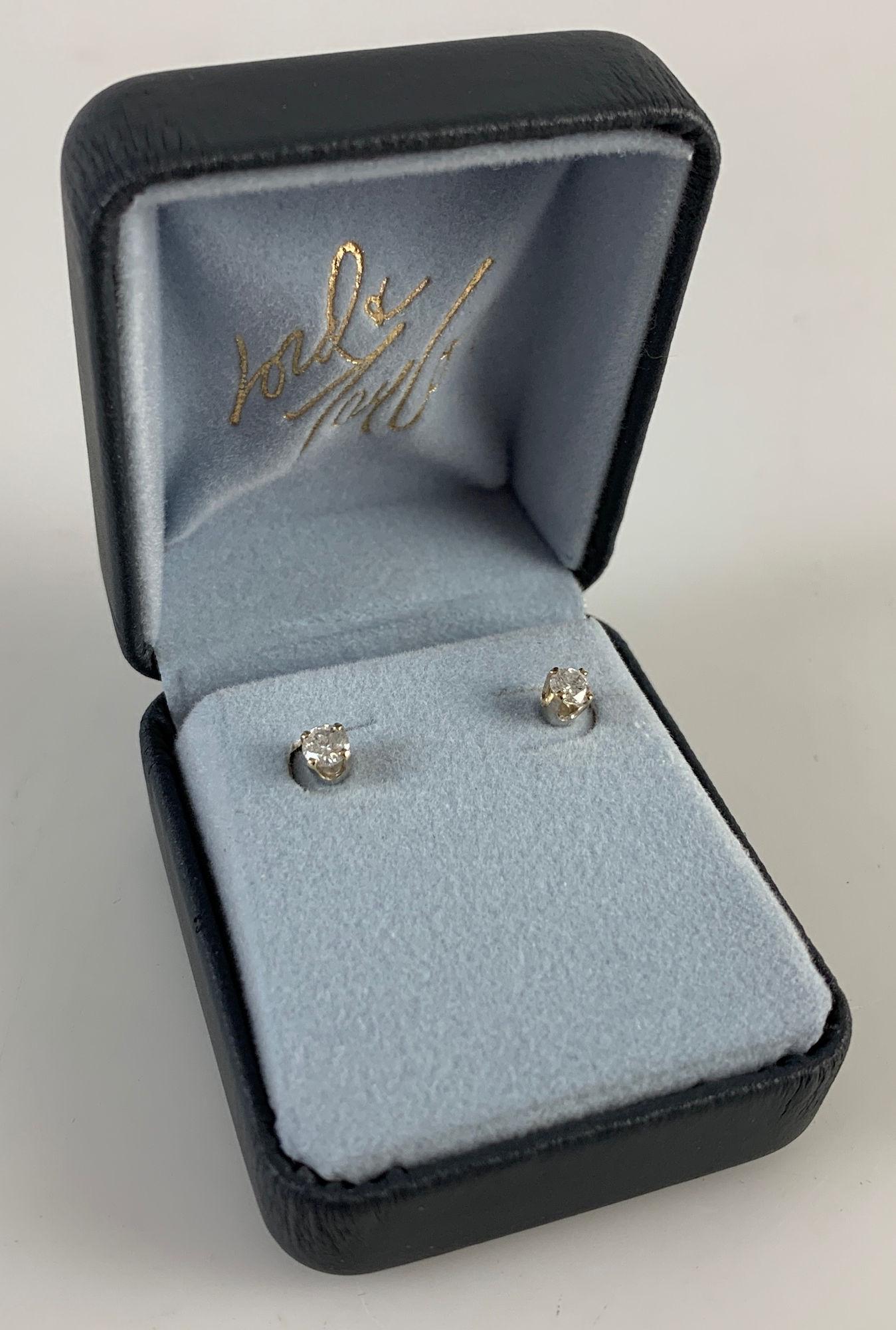PR. DIAMOND STUD EARRINGS (1 of 2)