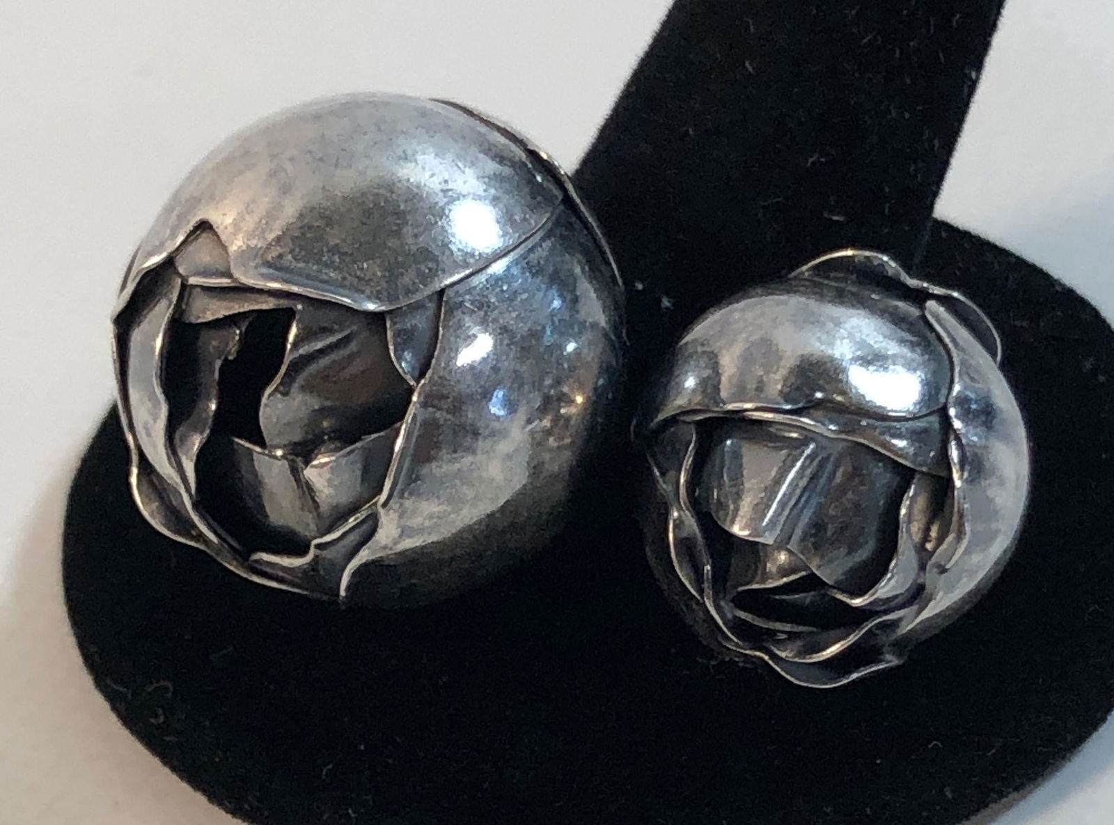 STERLING SILVER BOTTEGA VENETA RING (1 of 15)