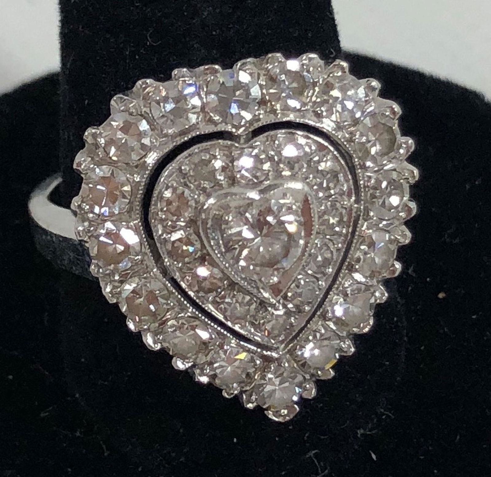 14KT WHITE GOLD AND DIAMOND HEART SHAPED CLUSTER RING (1 of 13)