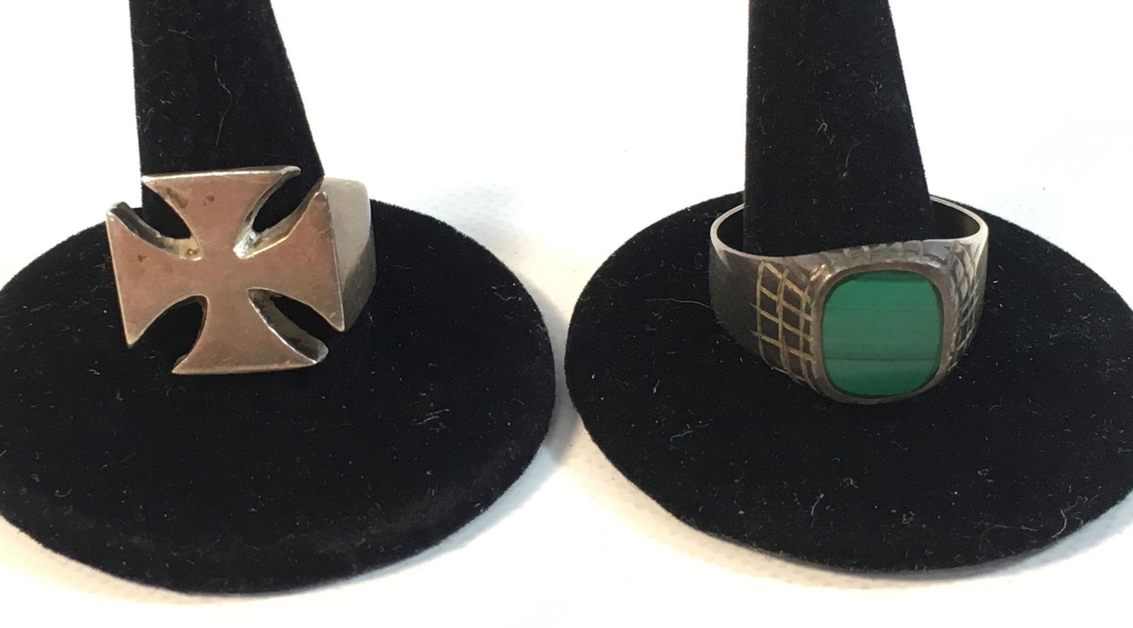 TWO STERLING RINGS (1 of 5)