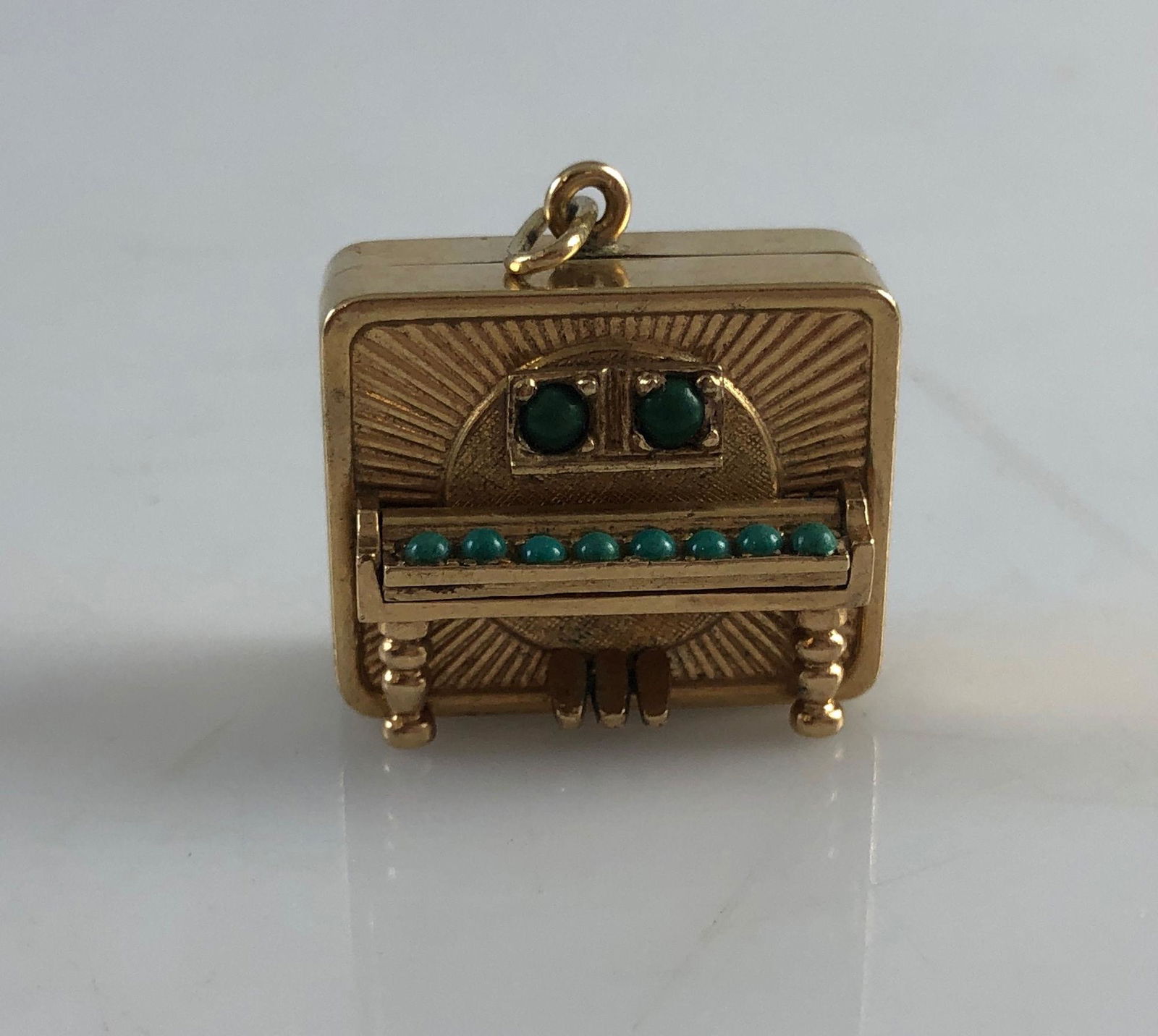 MUSIC BOX CHARM (1 of 3)