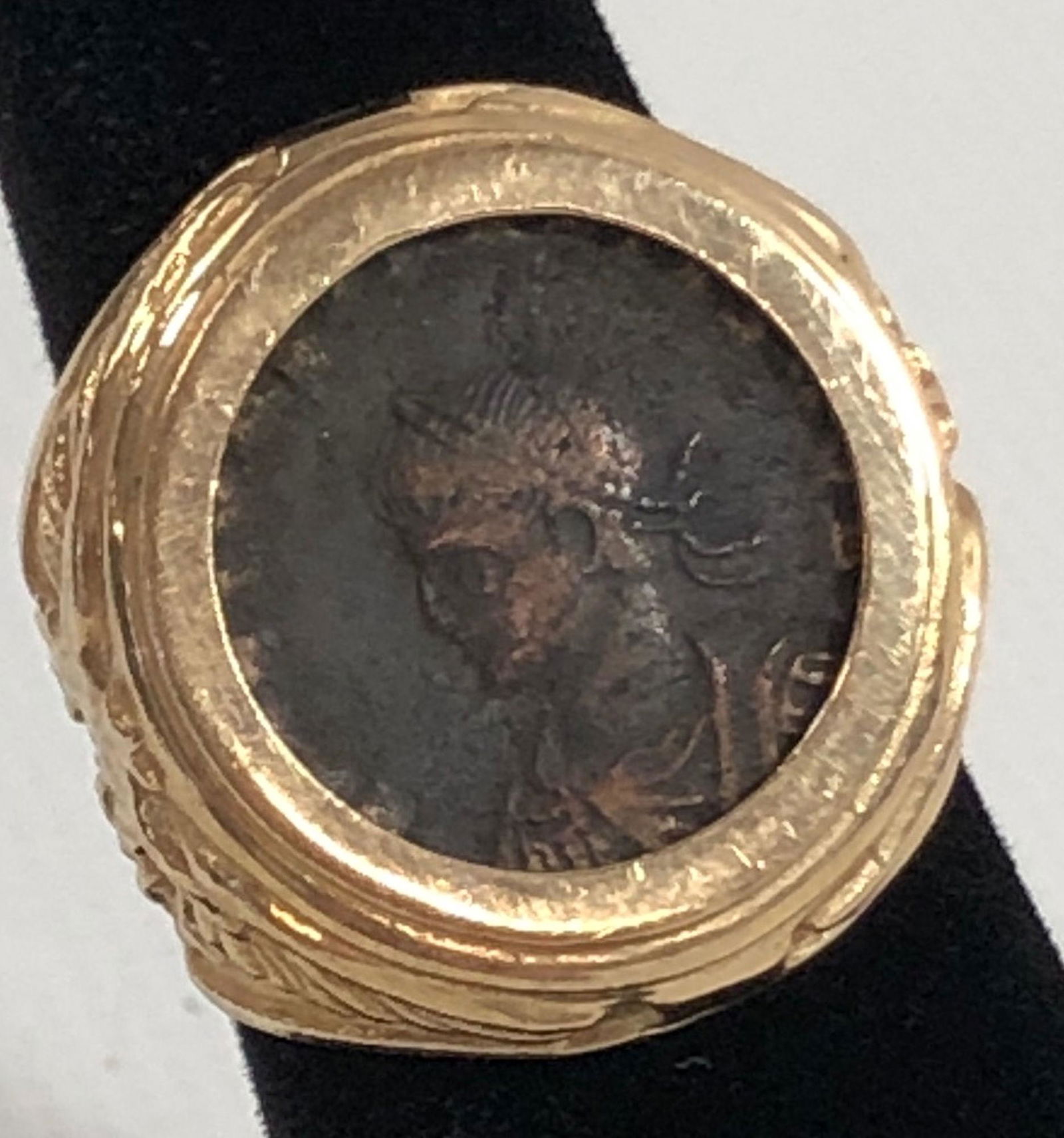 14KT YELLOW GOLD COIN RING (1 of 8)