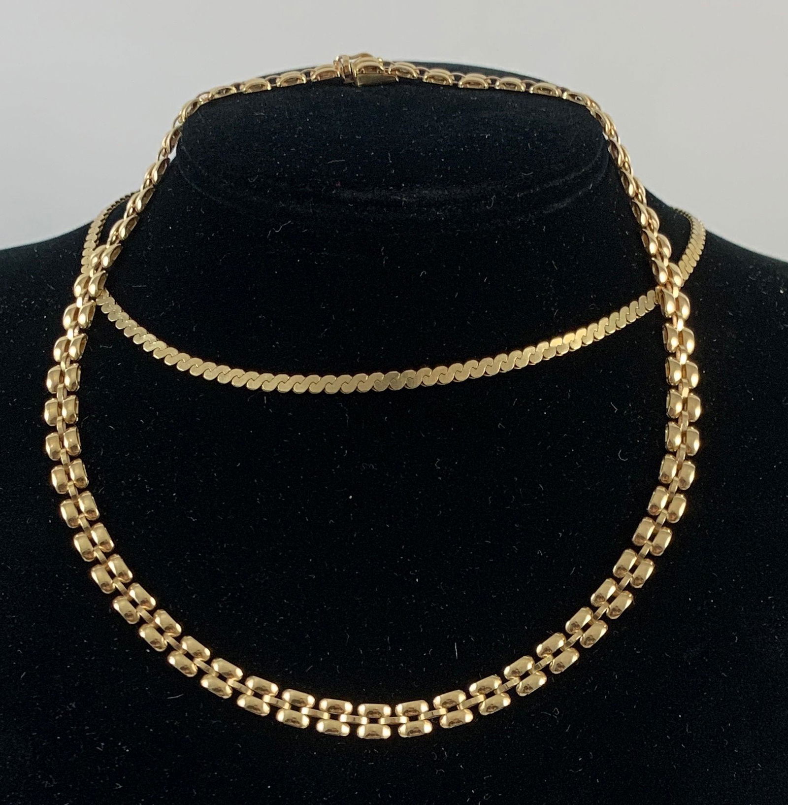 TWO 14KT GOLD NECKLACES (1 of 3)