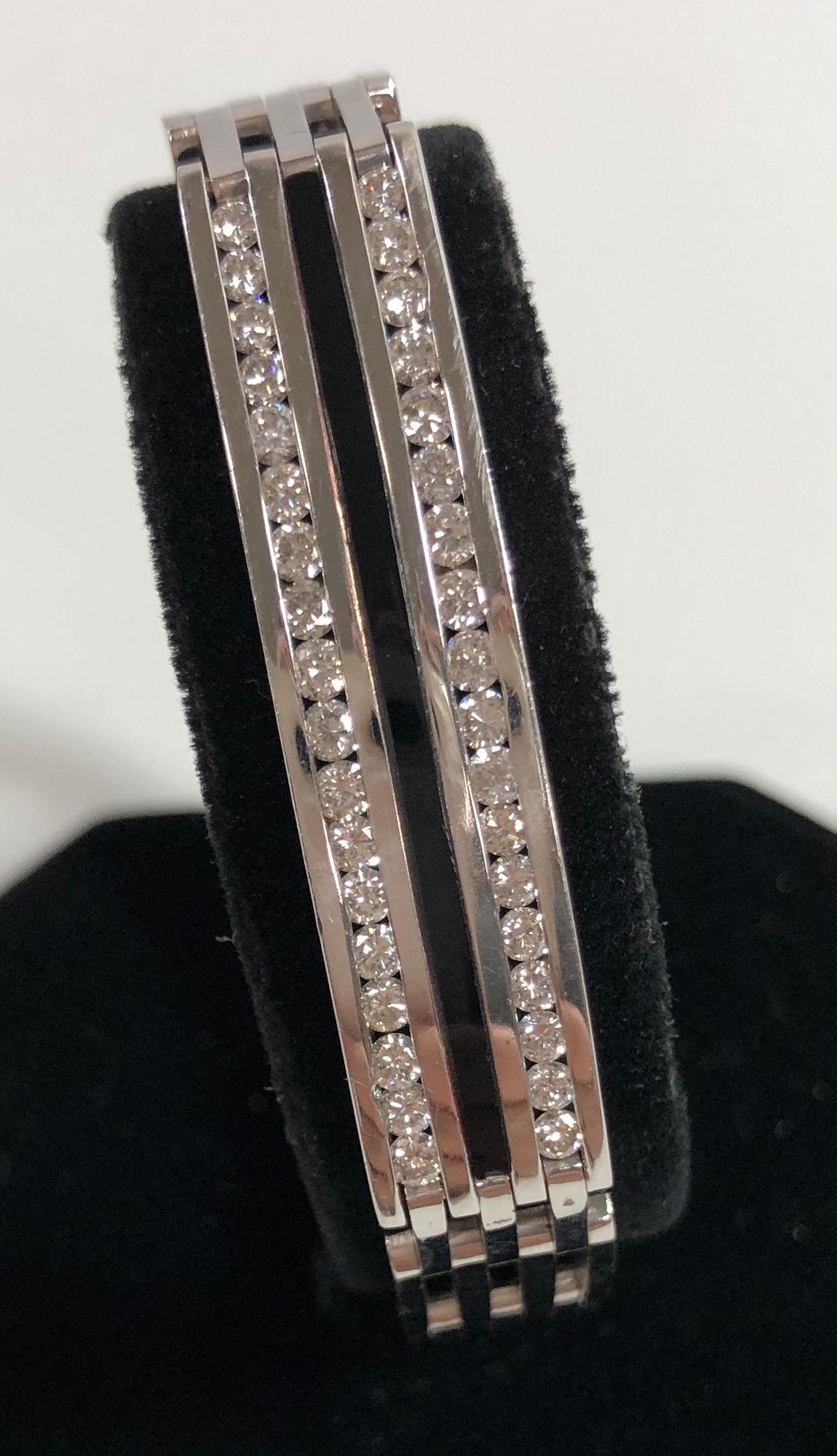 14KT WHITE GOLD MODERN BRACELET (1 of 10)