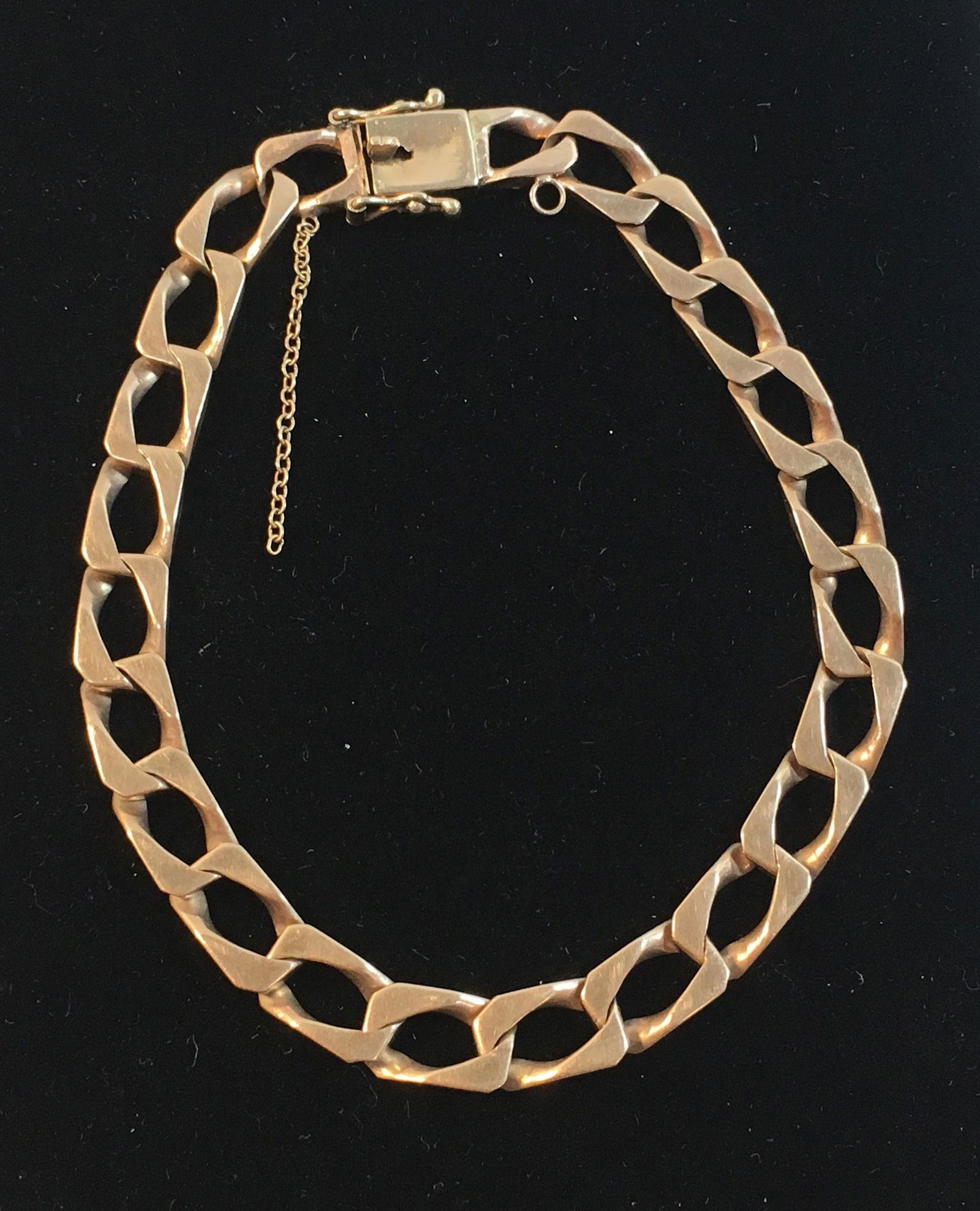 GOLD ANKLET (1 of 3)