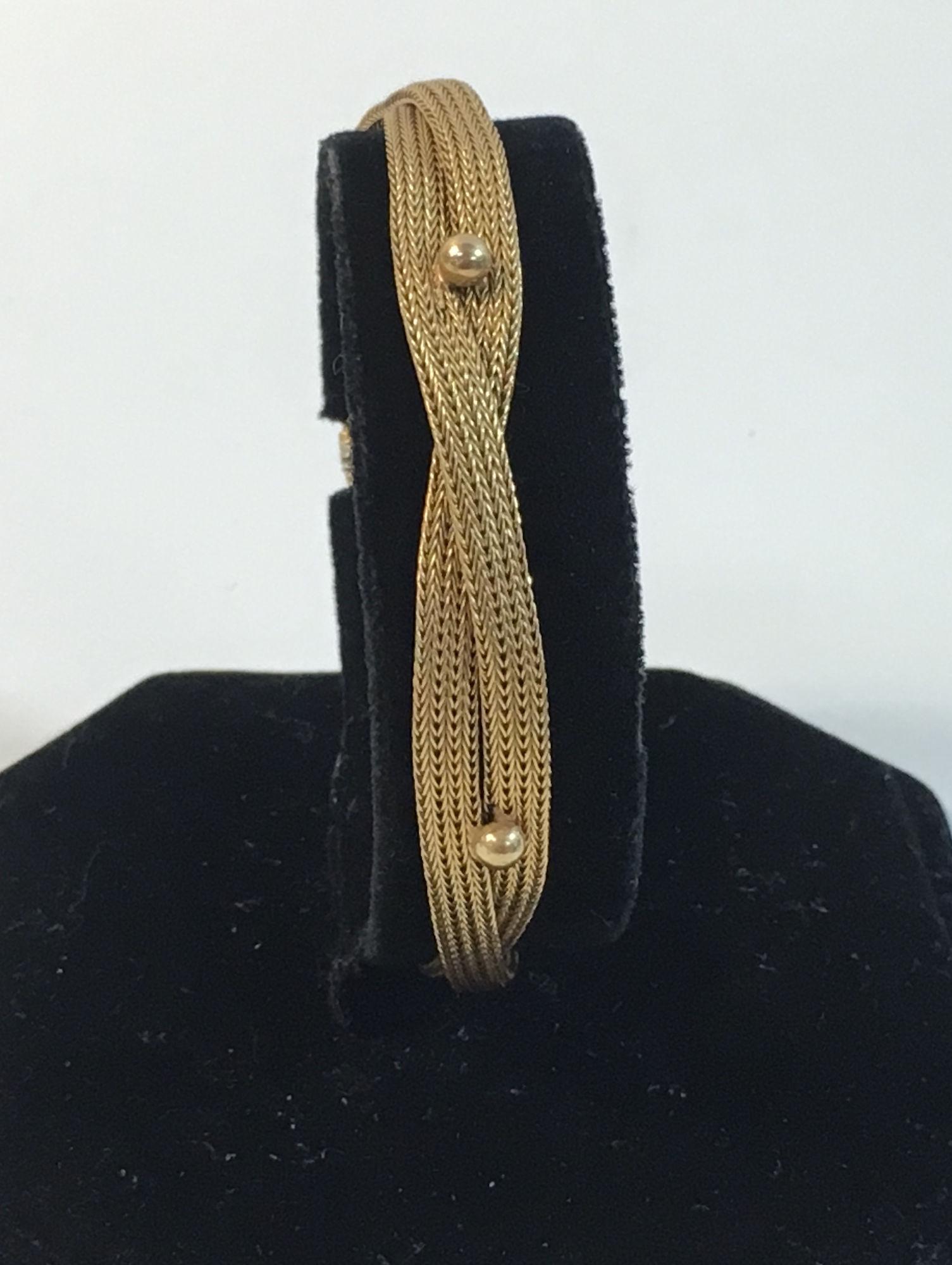 GOLD BRACELET: GOLD BRACELET ~ 18KT YELLOW GOLD. 7.5" IN LENGTH. MESH CHAIN W/BOX CLASP CLOSURE. GOLD BEAD ADORNMENTS. STAMPED 750 AND TESTED. SIGNED "FF". 14.1 GRAMS TW.