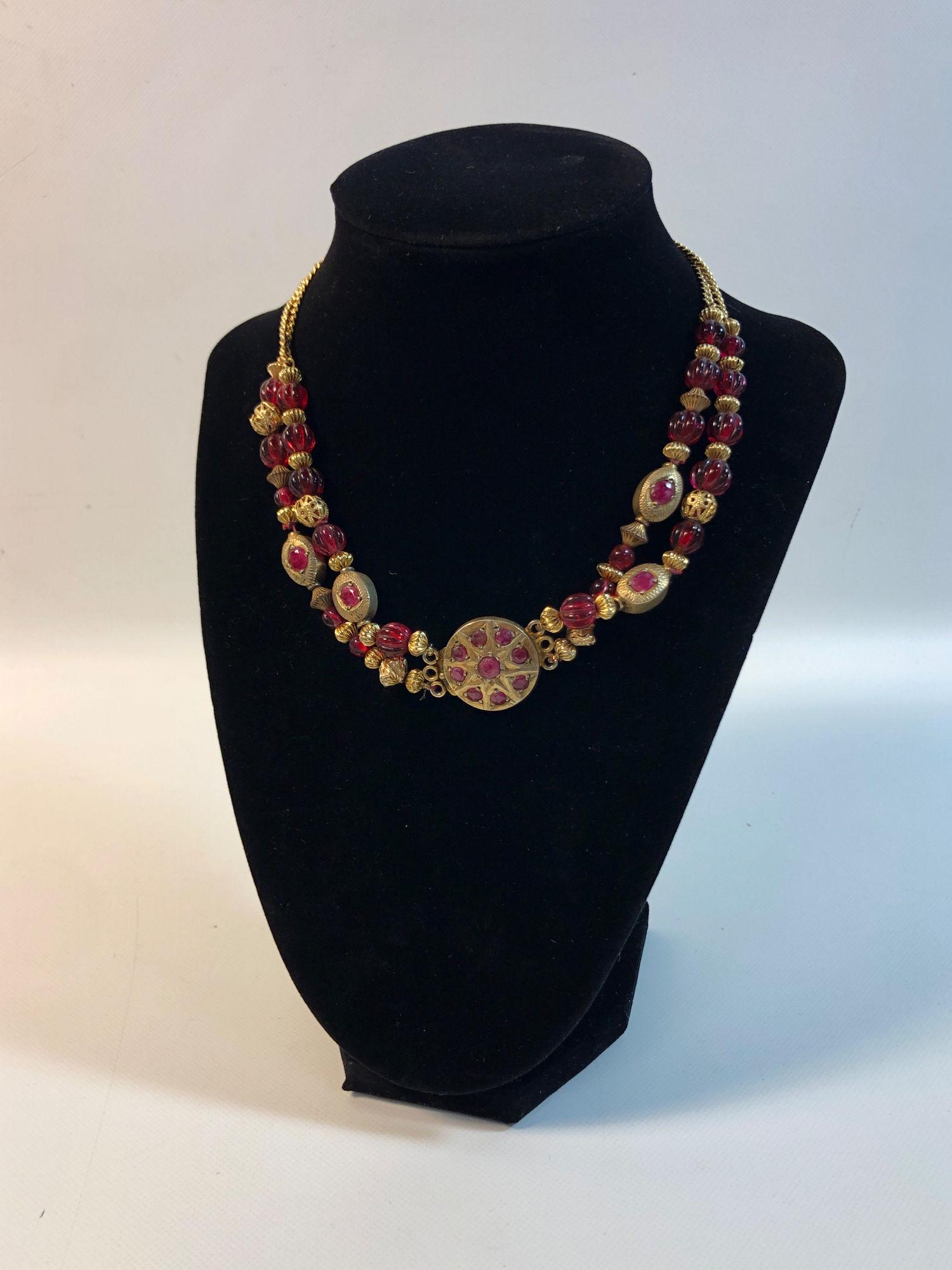 VINTAGE NECKLACE (1 of 13)