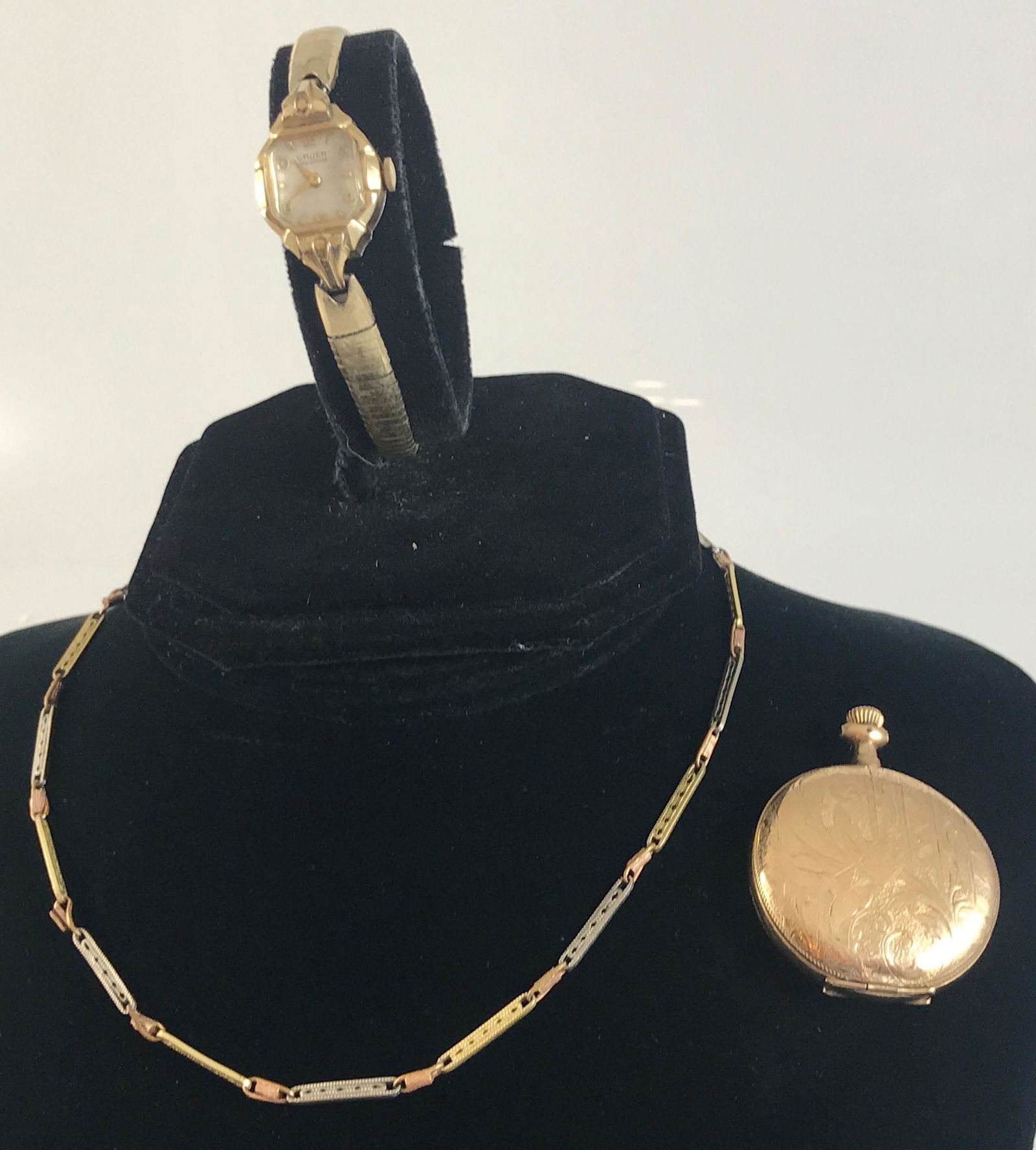 VINTAGE POCKET WATCH, FOB AND WRIST WATCH (1 of 8)