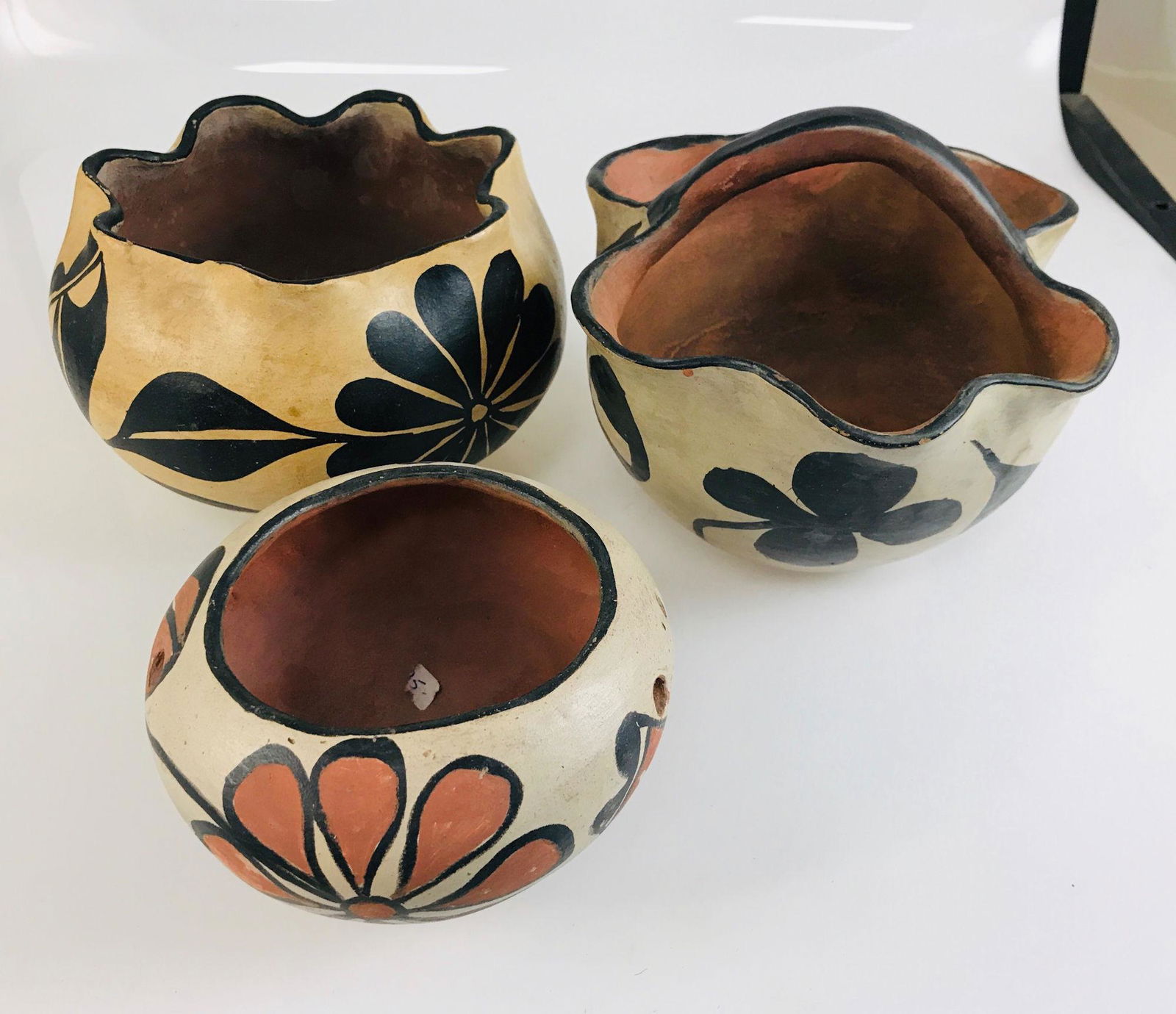 BOX LOT SANTA DOMINGO PUEBLO POTTERY (1 of 7)