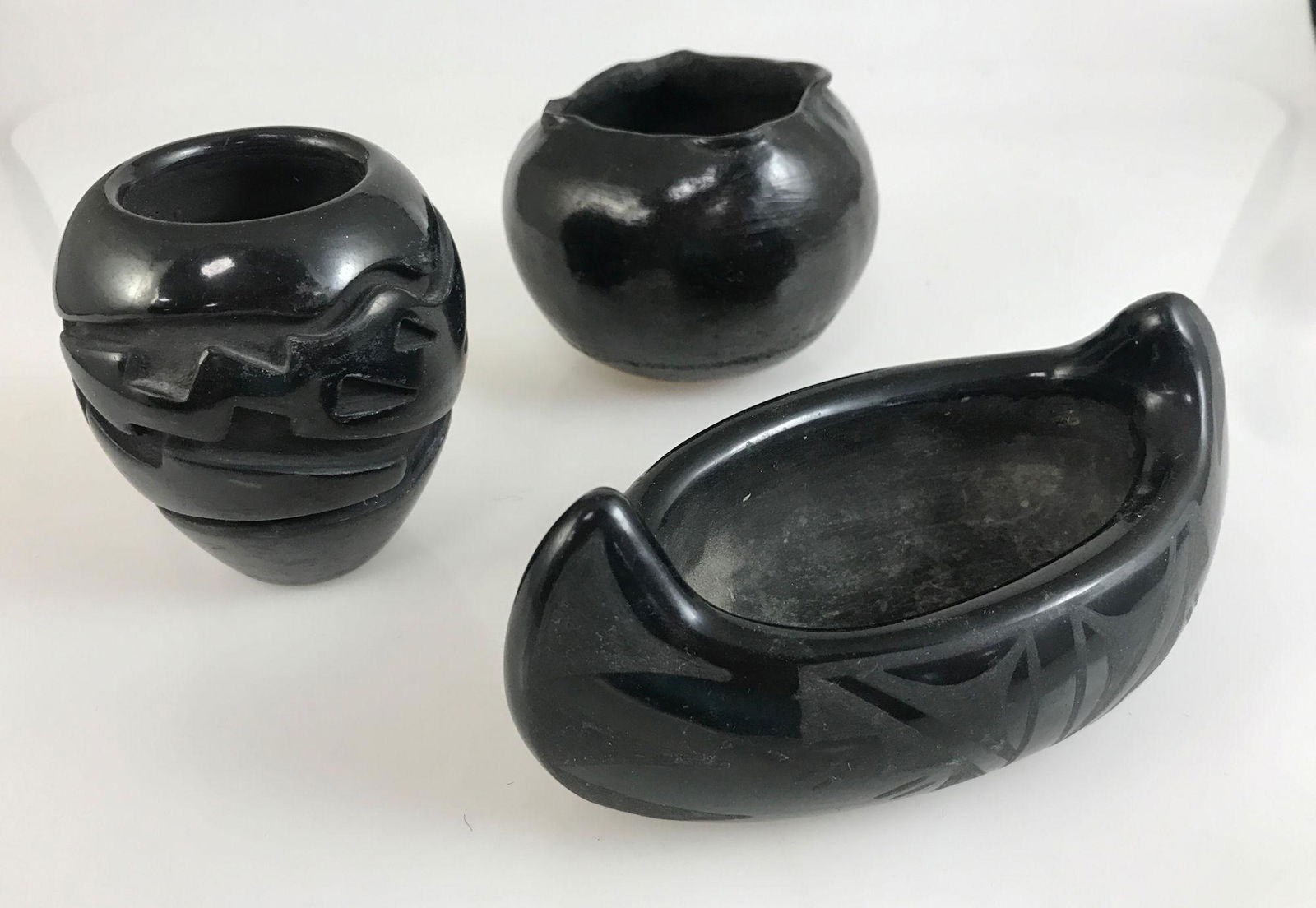 BOX LOT 3 PIECES SAN ILDEFONSO PUEBLO POTTERY (1 of 2)