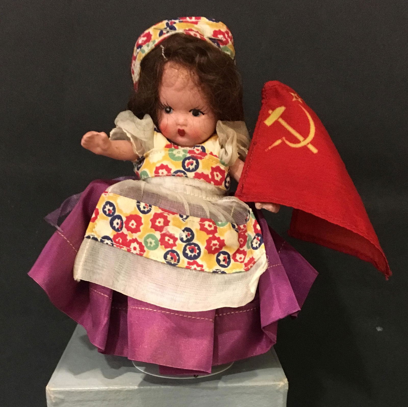 5½" STORYBOOK DOLL "RUSSIAN" #35 IN ORIGINAL (1 of 1)