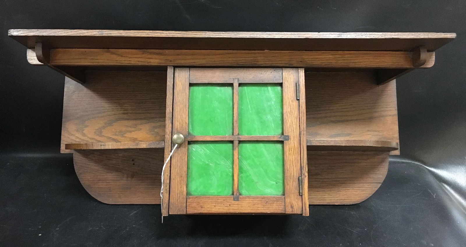 ARTS & CRAFTS OAK HANGING SHELF WITH GREEN SLAG GLASS (1 of 1)