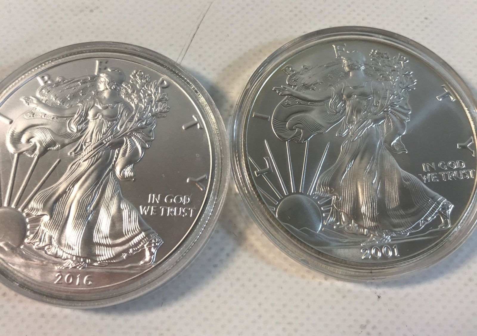 (2) 1 OUNCE SILVER AMERICAN EAGLE COINS (1 of 2)