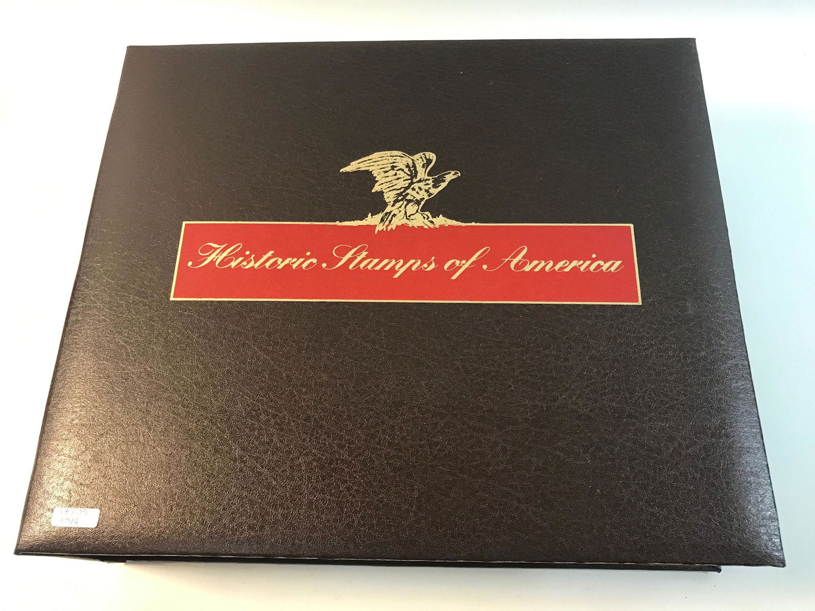 HISTORIC STAMPS OF AMERICA ALBUM (1 of 9)