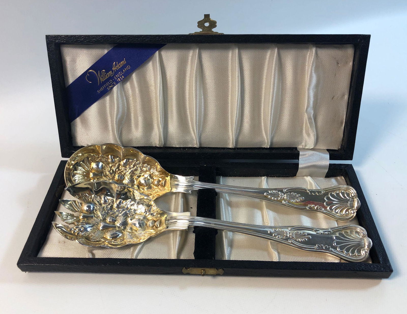 PAIR SHEFFIELD SILVERPLATE SERVING UTENSILS (1 of 9)