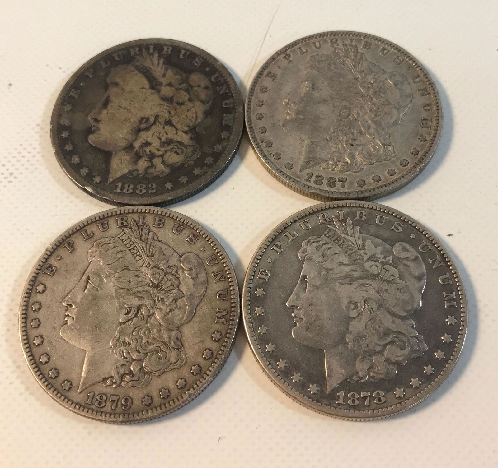 LOT UNITED STATES SILVER DOLLAR COINS (1 of 9)