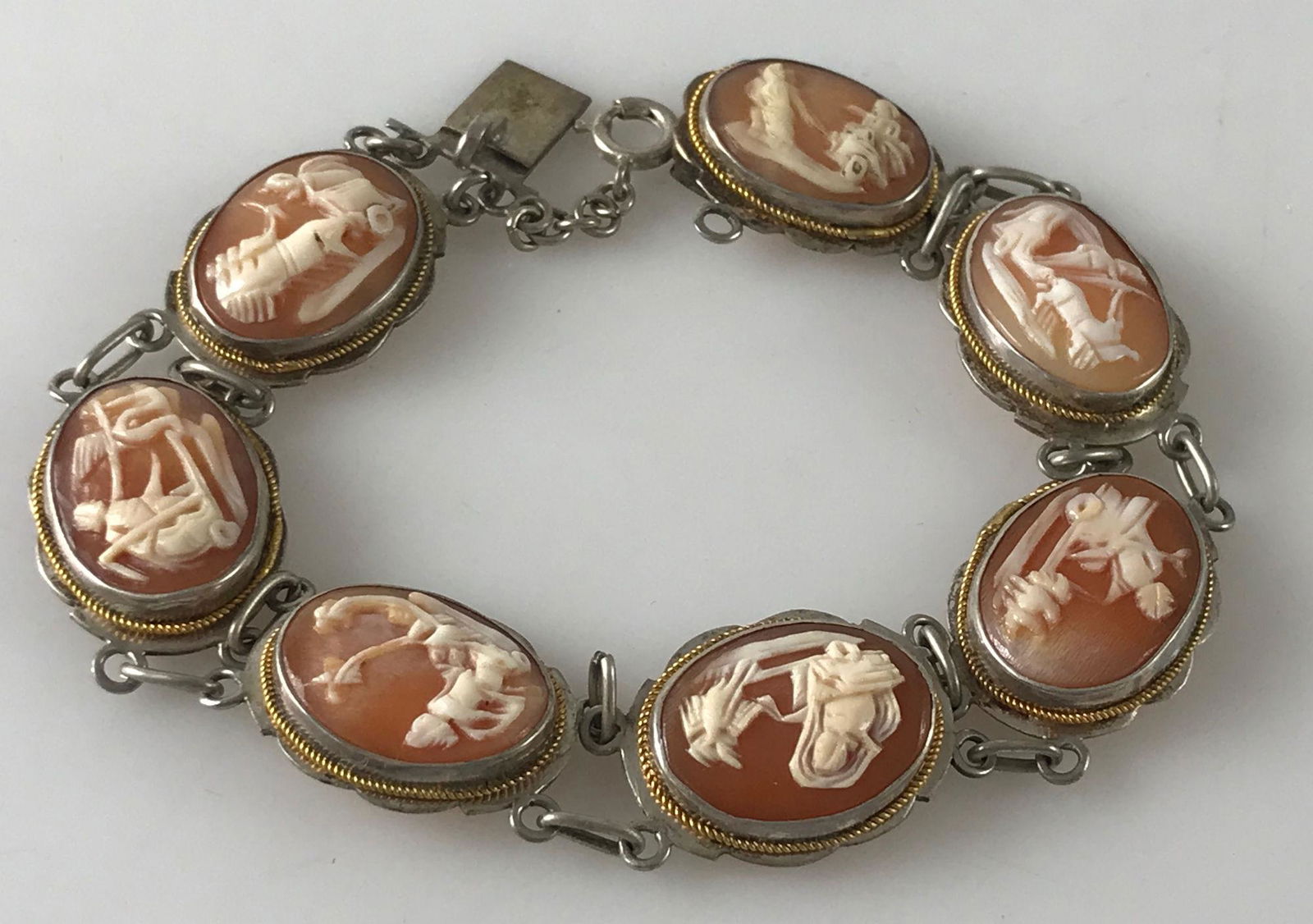 SCENIC CAMEO BRACELET (1 of 4)