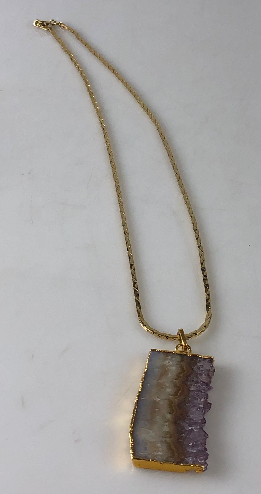 NATURAL STONE PENDANT ON CHAIN (1 of 6)