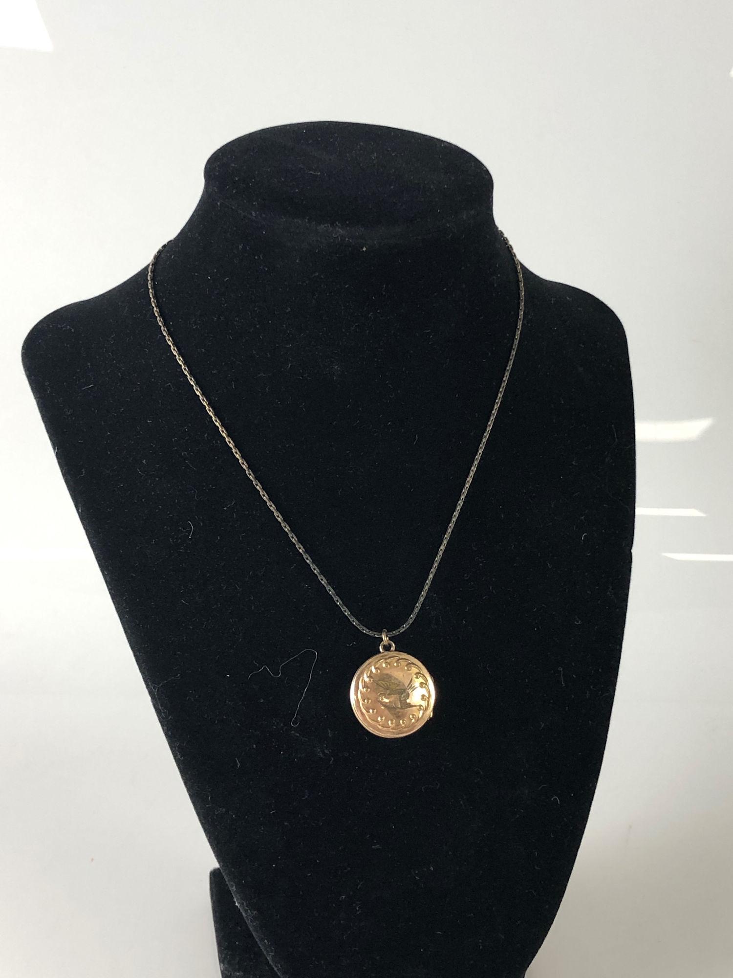VINTAGE GOLD FILLED LOCKET (1 of 5)