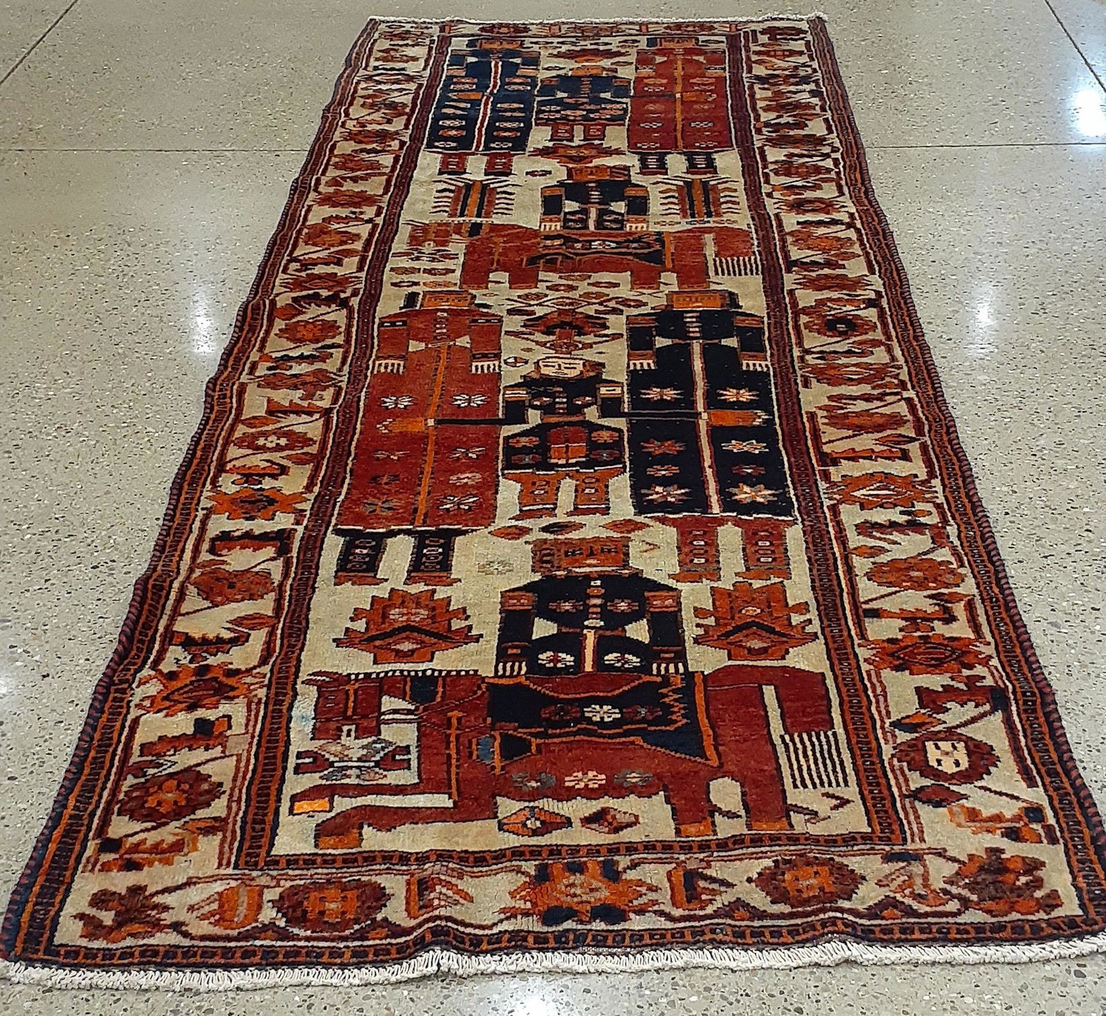 ORIENTAL RUG PERSIAN QASHKAIE SHIRAZ PICTORIAL RUG (1 of 6)