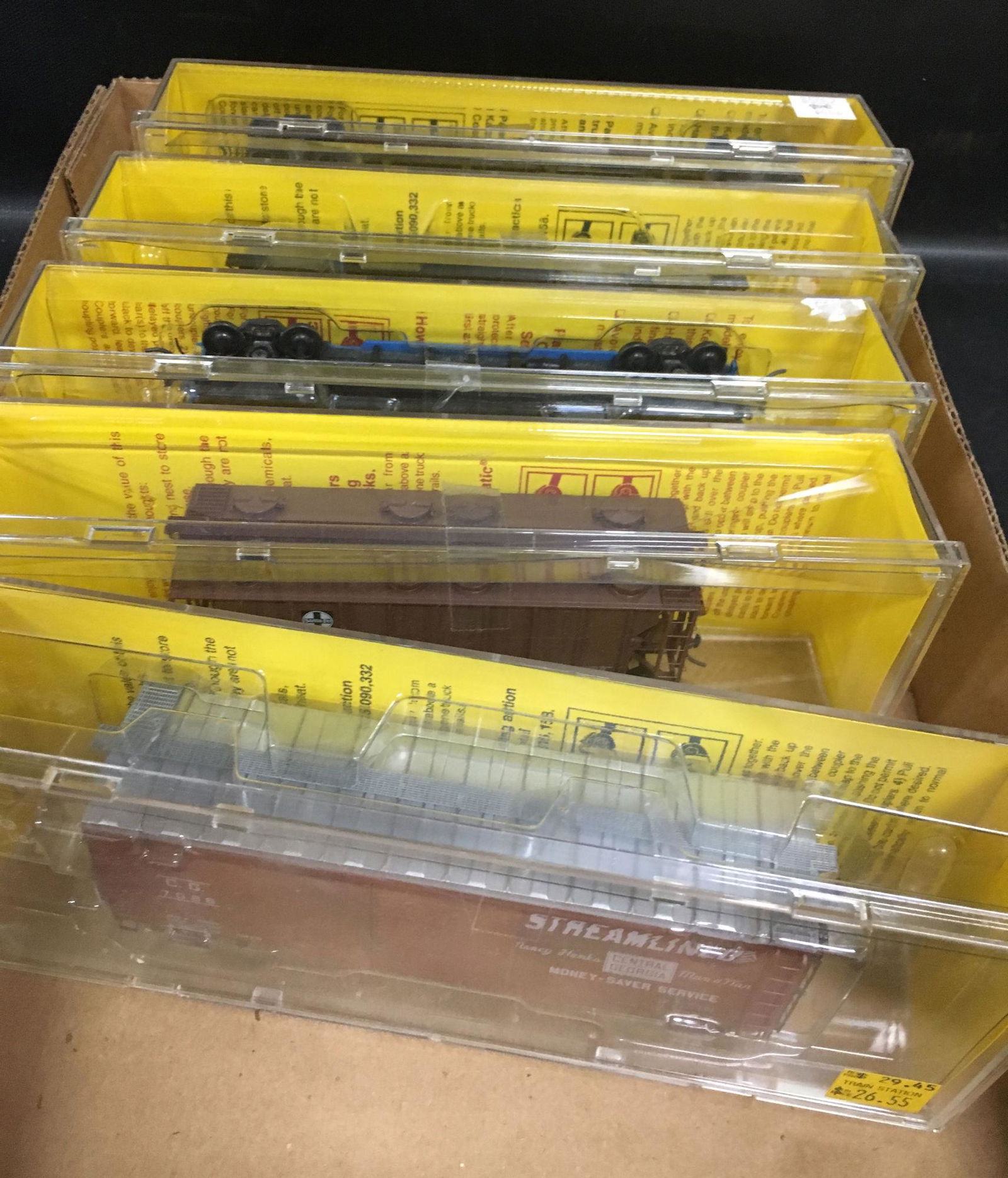 LOT 17 HO GAUGE ACCURAIL MODEL KITS. NIB (1 of 2)