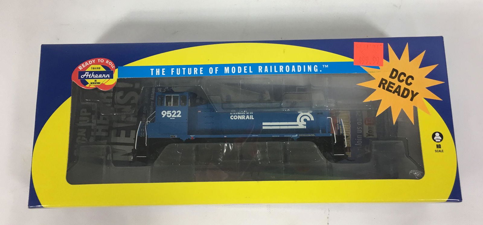 ATHEARN 96745 HO SCALE CONRAIL ENGINE #9522, DCC READY. (1 of 2)