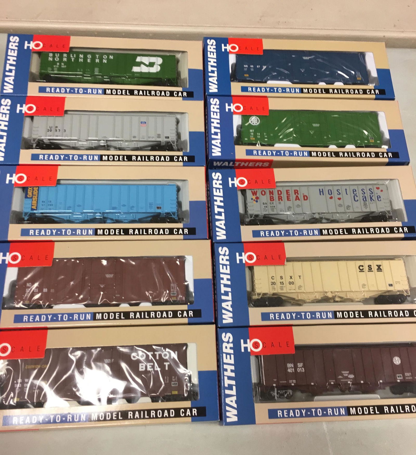 10 WALTHERS HO GAUGE READY TO ROLL CARS - 4 GUNDERSON (1 of 1)