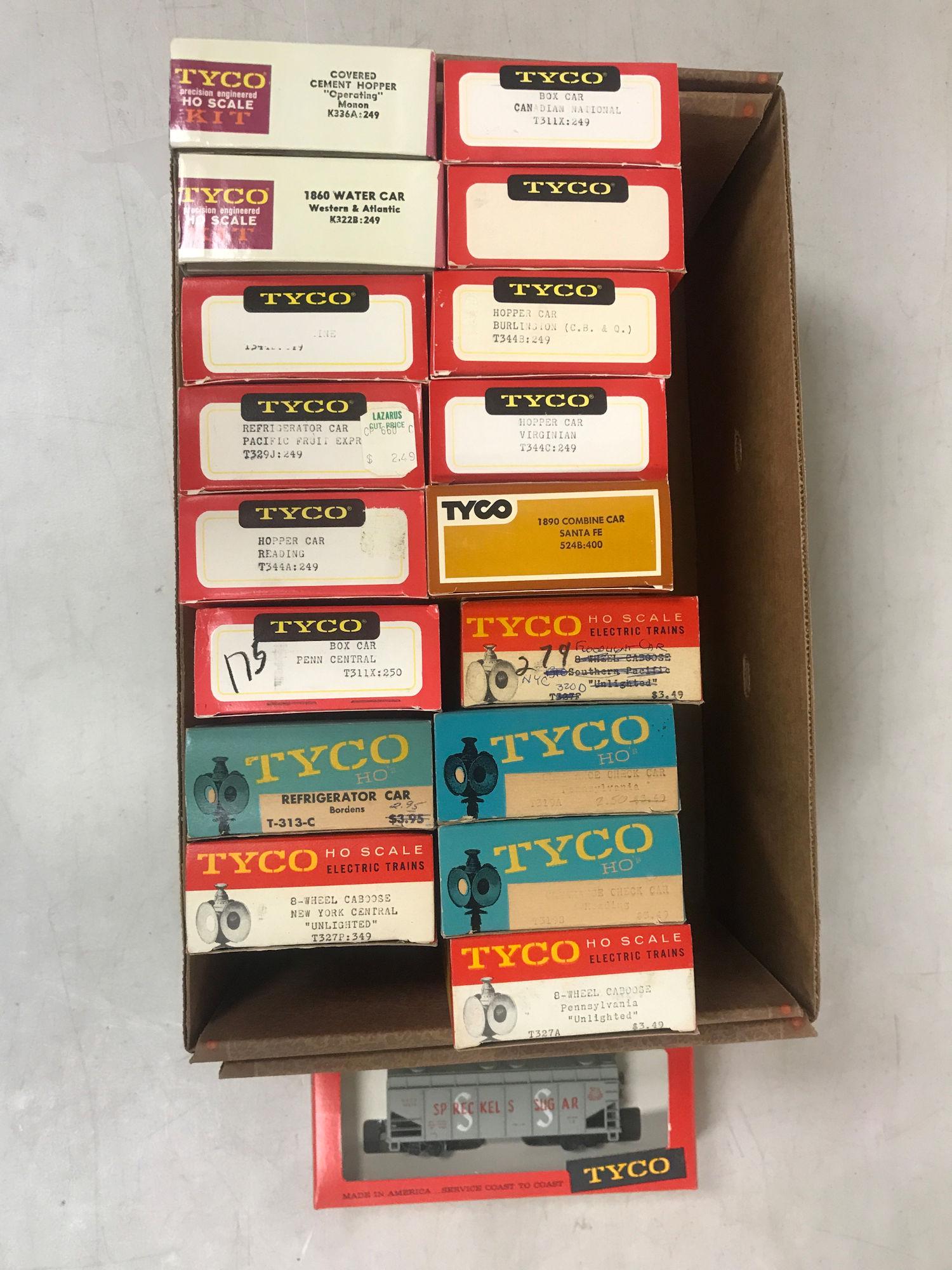 18 TYCO HO GAUGE READY TO RUN ROLLING STOCK. NIB (1 of 1)
