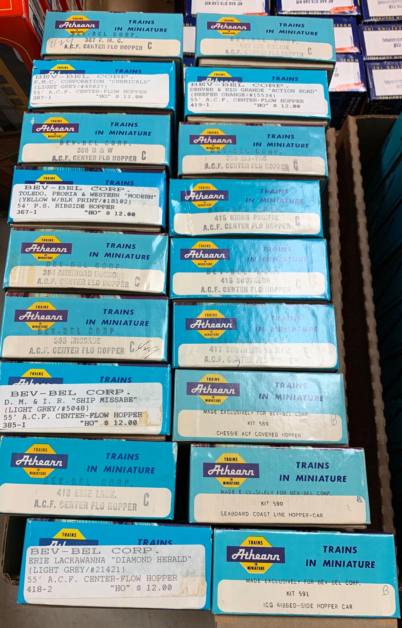 LOT 18 ATHEARN HO GAUGE ROLLING STOCK KITS. NIB (1 of 1)