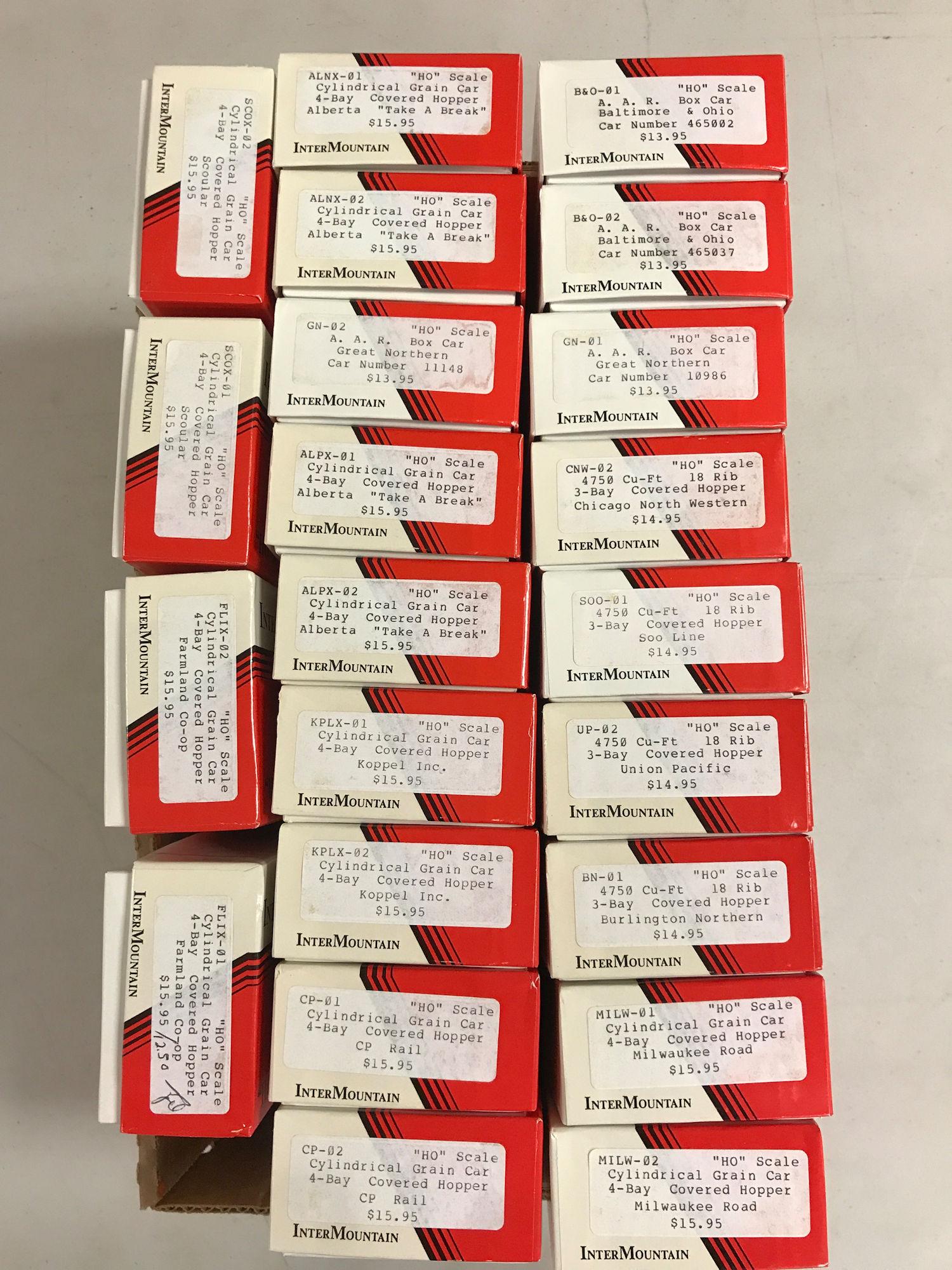 LOT 22 INTERMOUNTAIN RAILROAD HO GAUGE ROLLING STOCK (1 of 1)