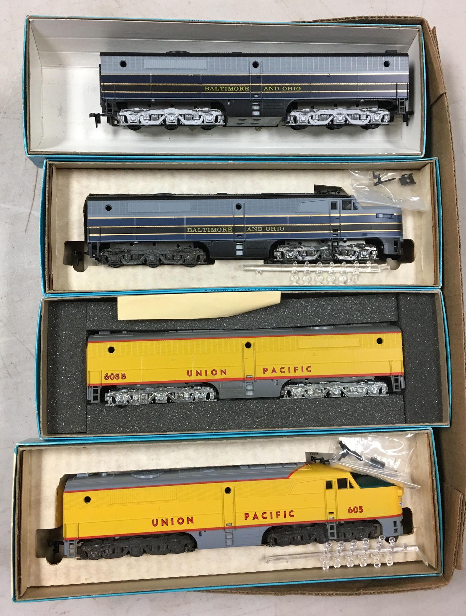 LOT 2 SETS ATHEARN HO GAUGE LOCOMOTIVES AND DUMMYS - (1 of 1)