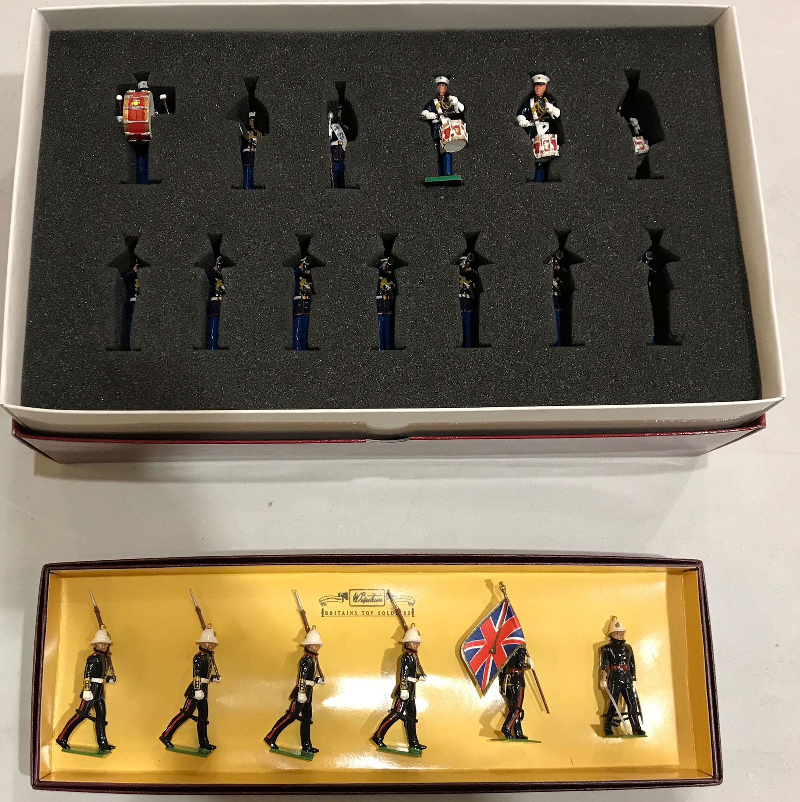LOT 2 SETS BRITAINS SOLDIERS - 6 ROYAL MARINES #8855, (1 of 1)