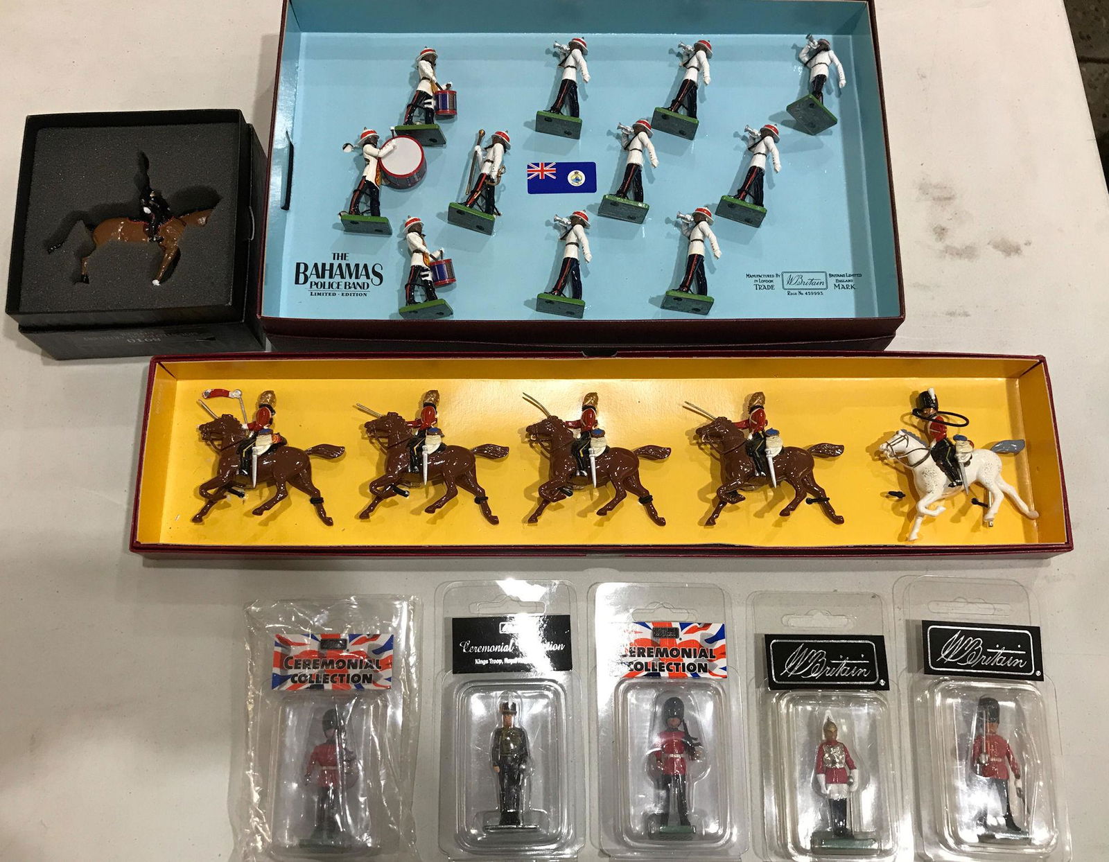 LOT 6 SETS AND 6 INDIVIDUAL BRITAINS SOLDIERS - 5 (1 of 1)