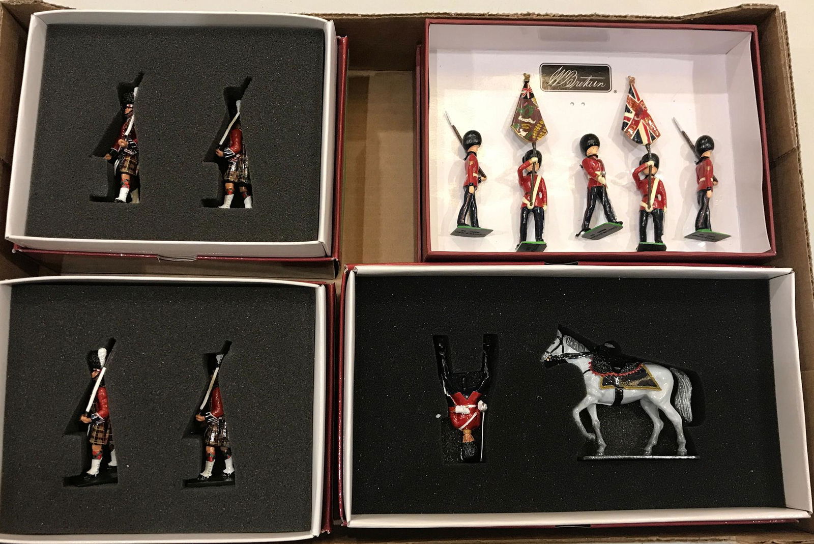 LOT 4 SETS BRITAINS SOLDIERS - 5 BRITISH 2ND BATTALION (1 of 1)