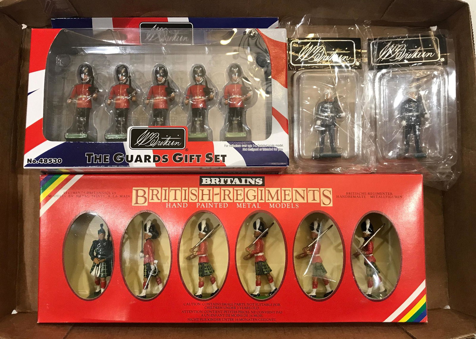 LOT 2 SETS AND 2 INDIVIDUAL BRITAINS SOLDIERS - 5 (1 of 1)